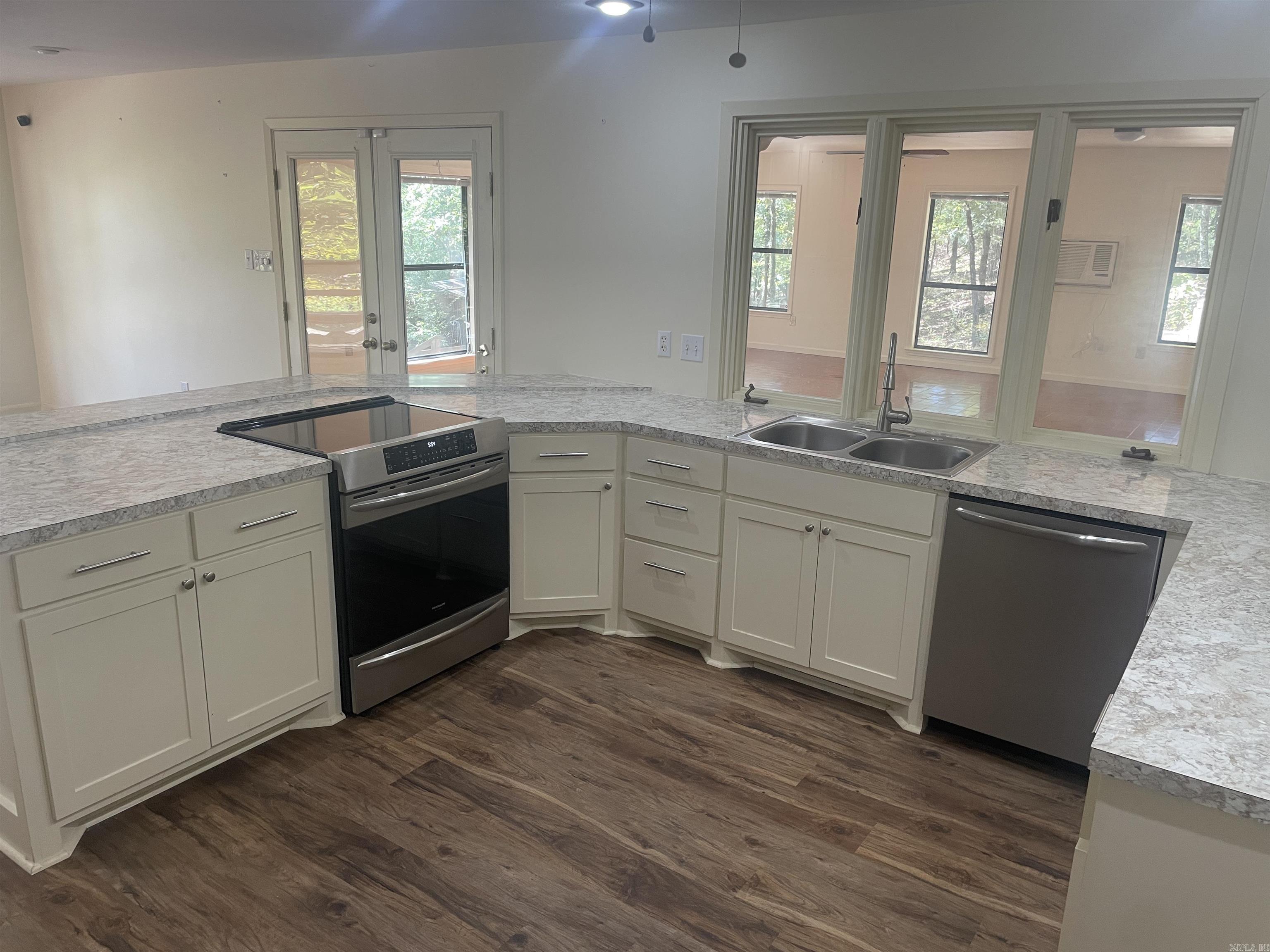 HAVEN HILL - Residential