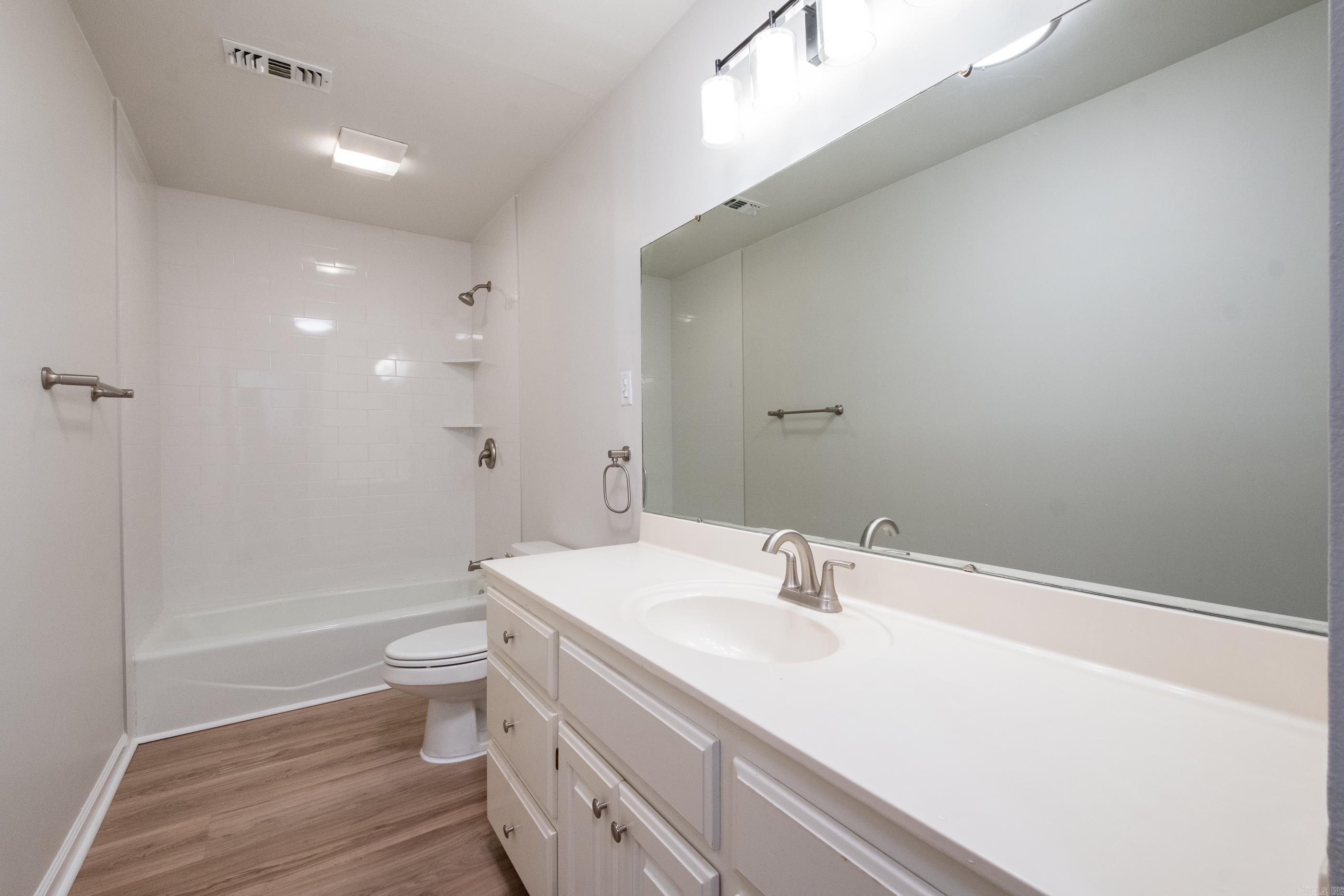 ROLAND WEST - Residential