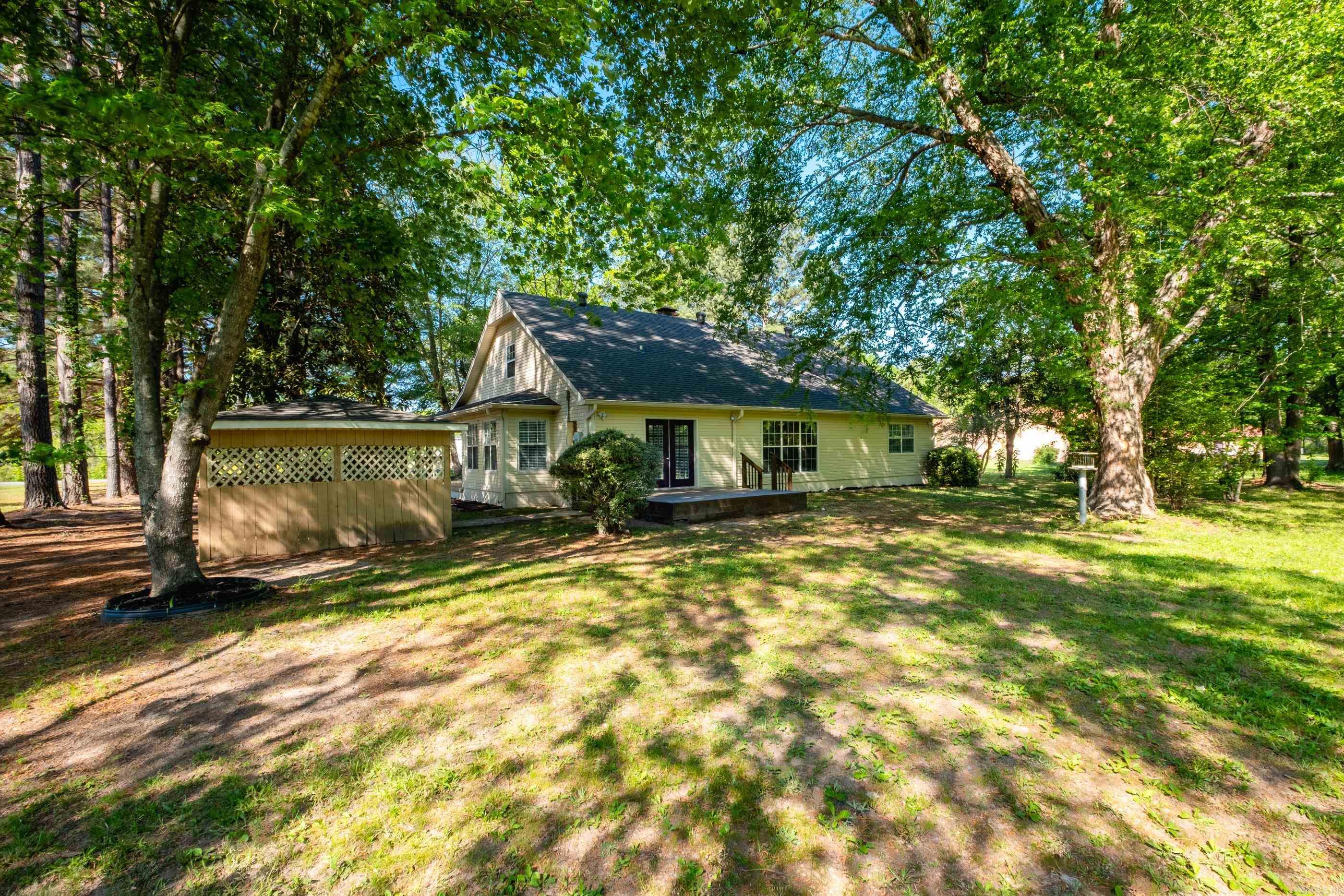 ROLAND WEST - Residential