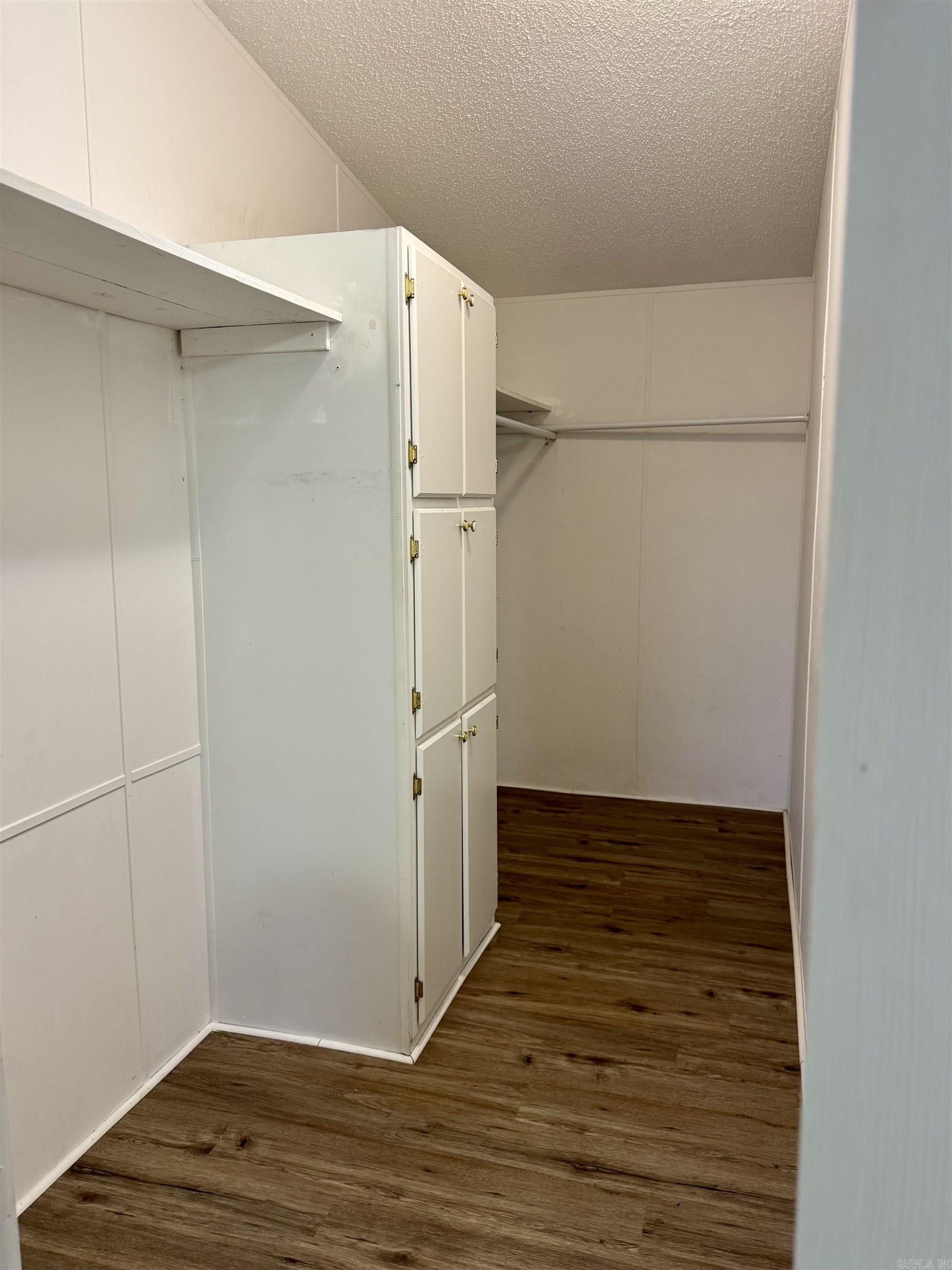 BIZZELL - Residential