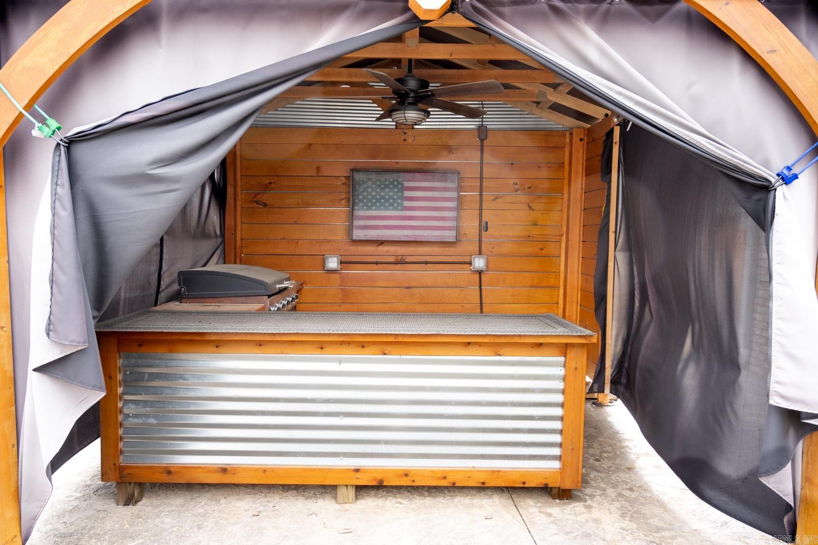 DOVE CREEK - Residential