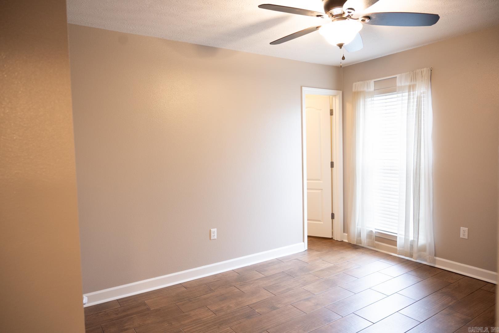 DOVE CREEK - Residential