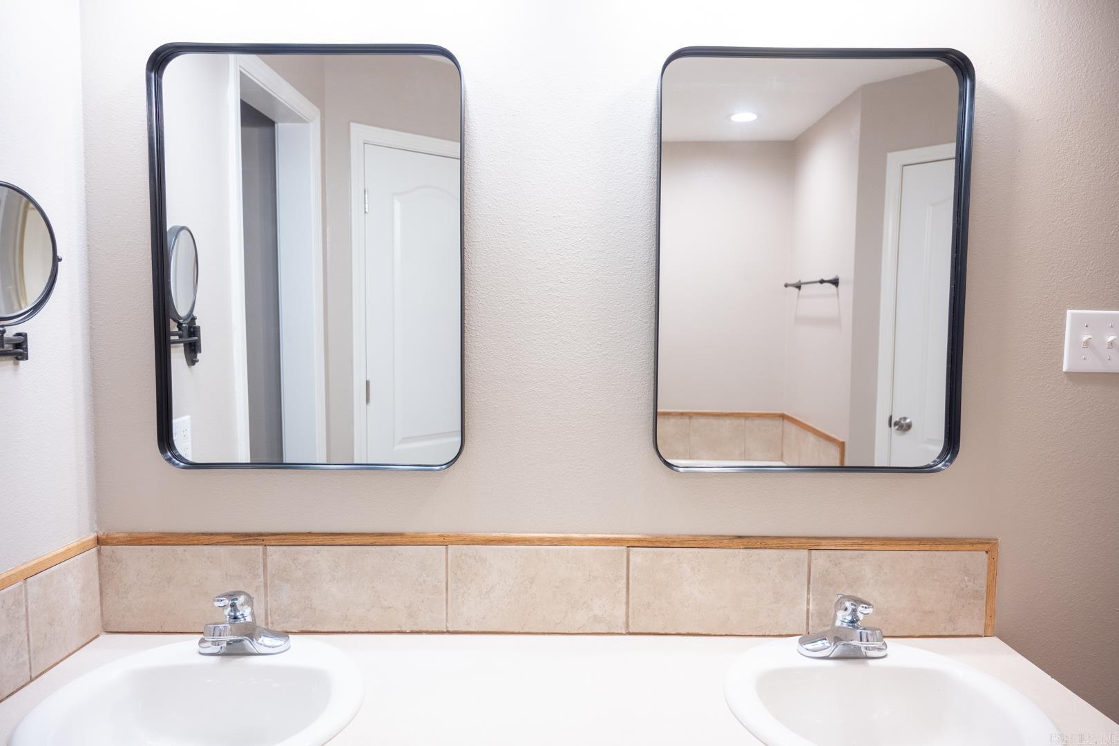 DOVE CREEK - Residential