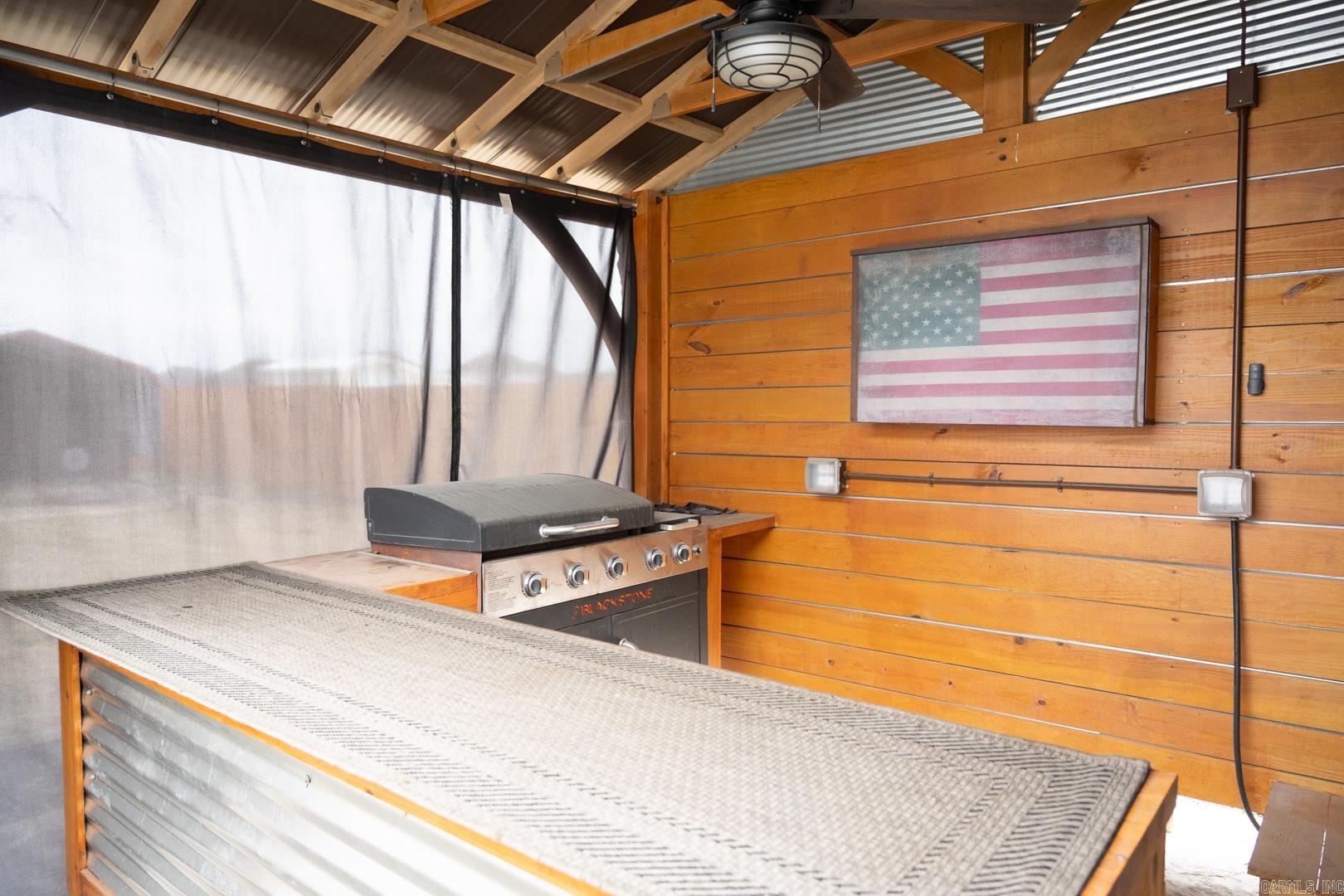 DOVE CREEK - Residential