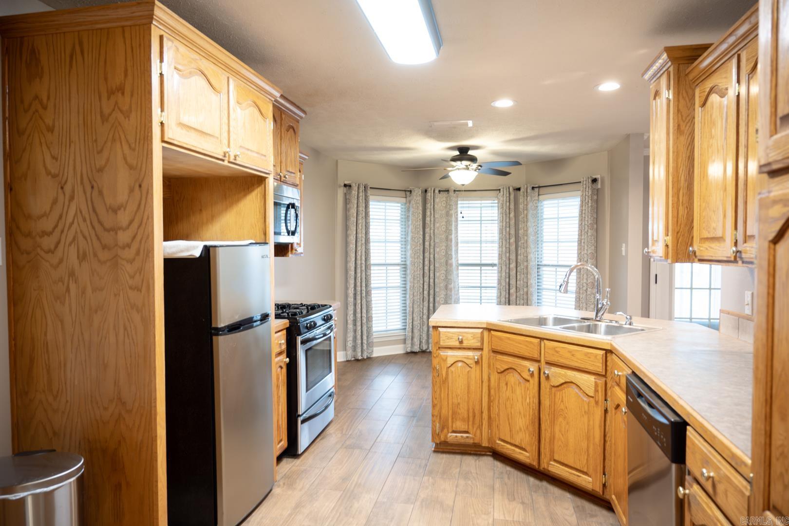 DOVE CREEK - Residential