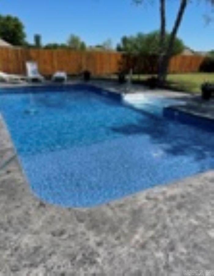 DOVE CREEK - Residential