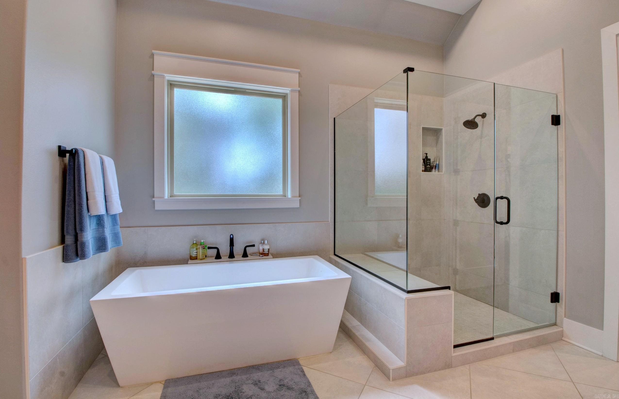 CHENAL VALLEY "FALSTONE COURT" - Residential