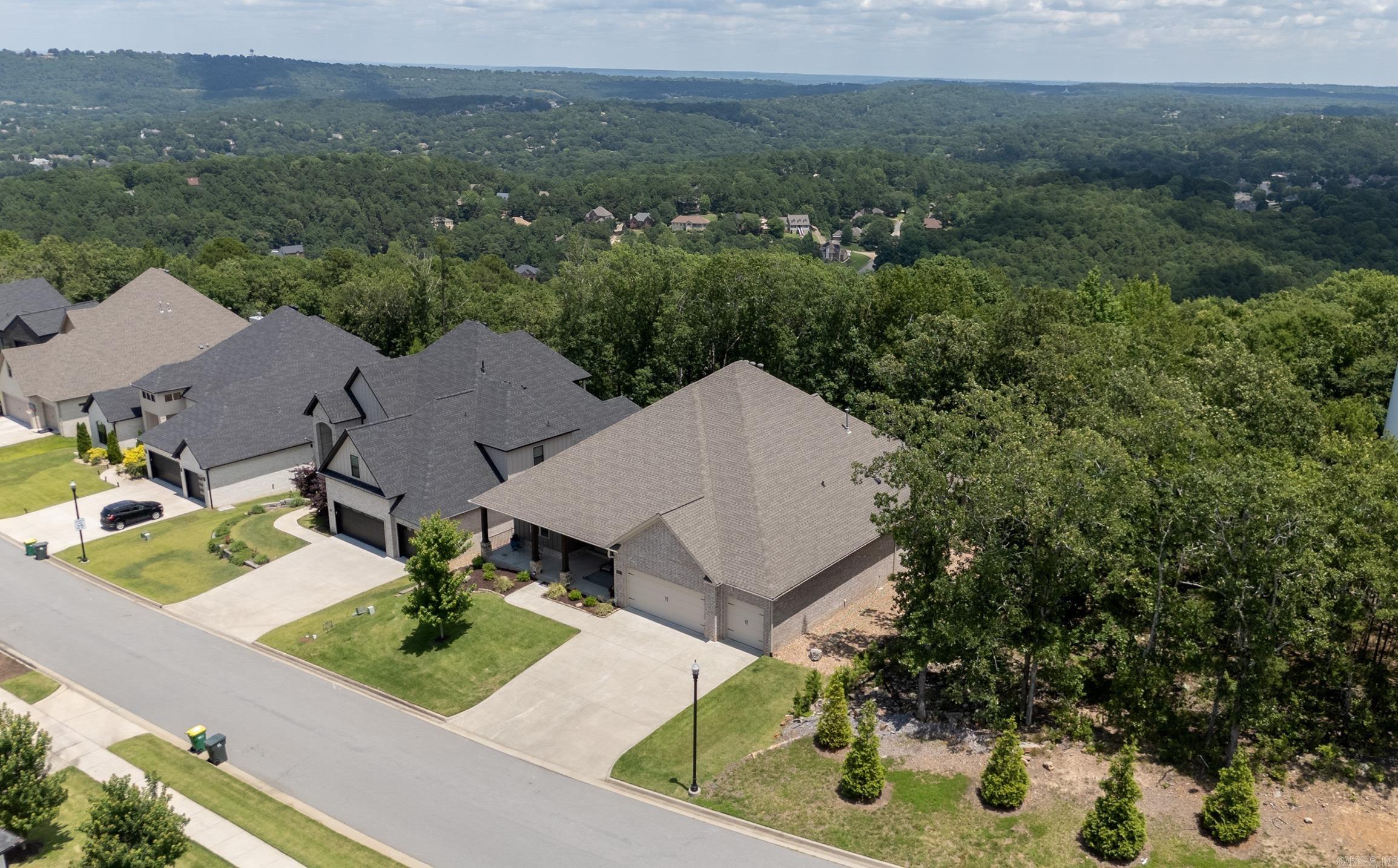 CHENAL VALLEY "FALSTONE COURT" - Residential