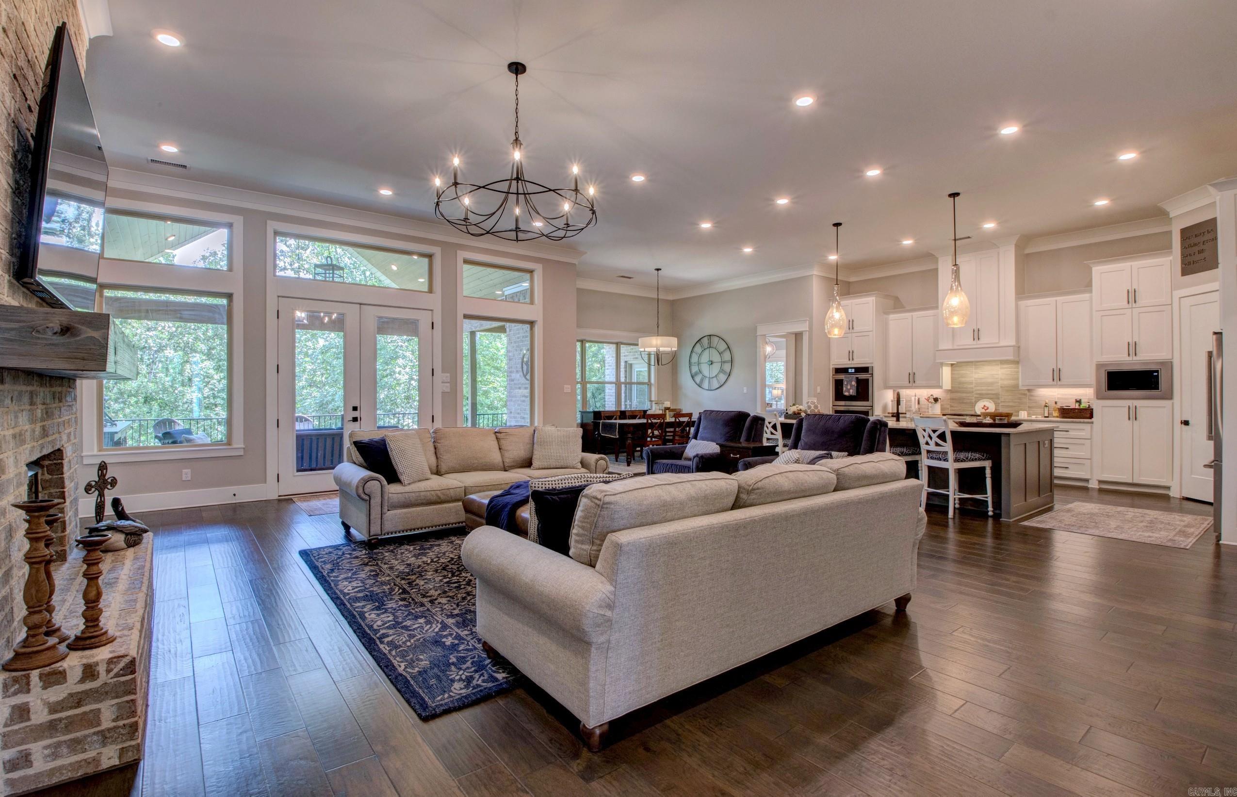 CHENAL VALLEY "FALSTONE COURT" - Residential