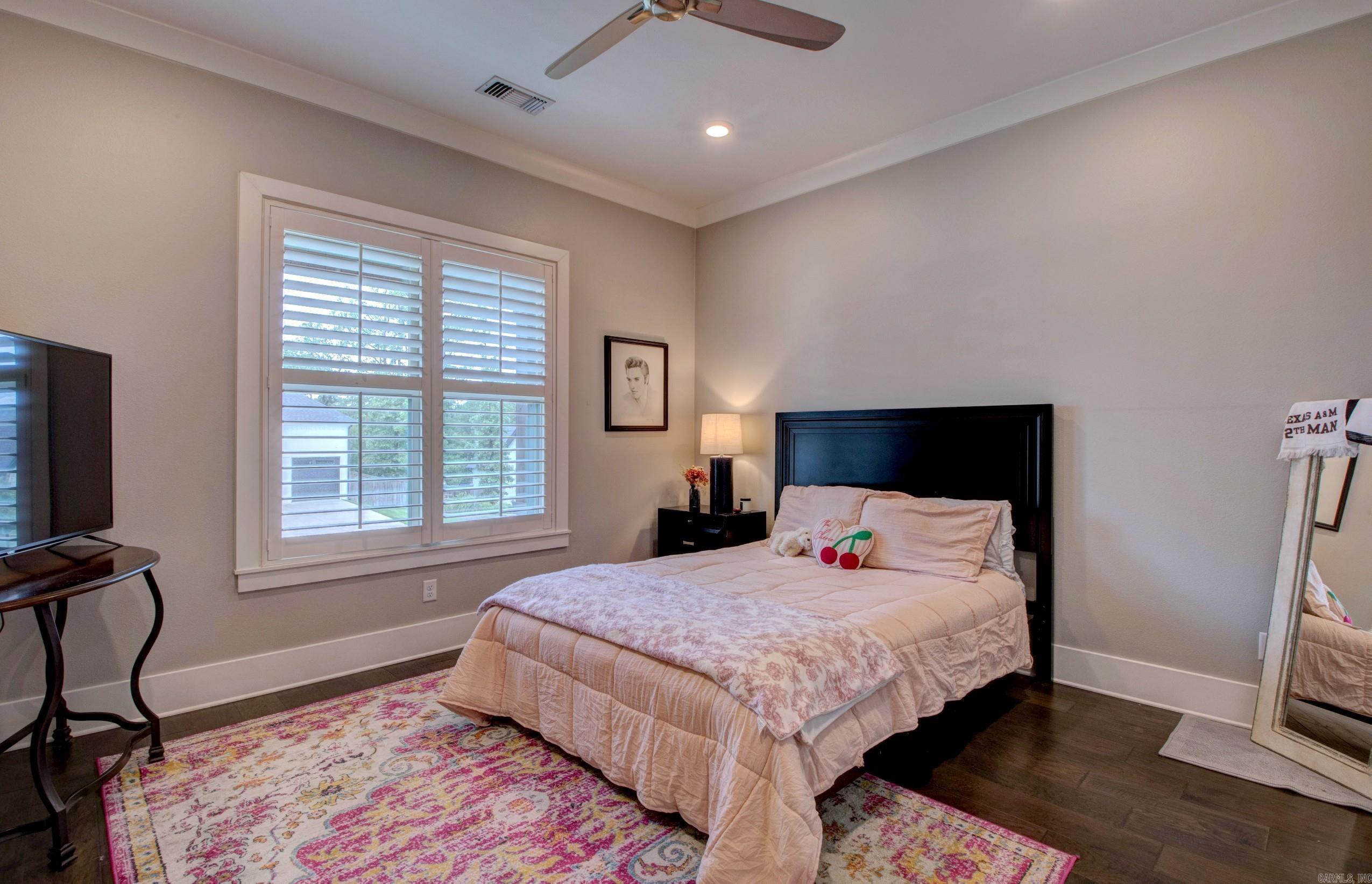 CHENAL VALLEY "FALSTONE COURT" - Residential