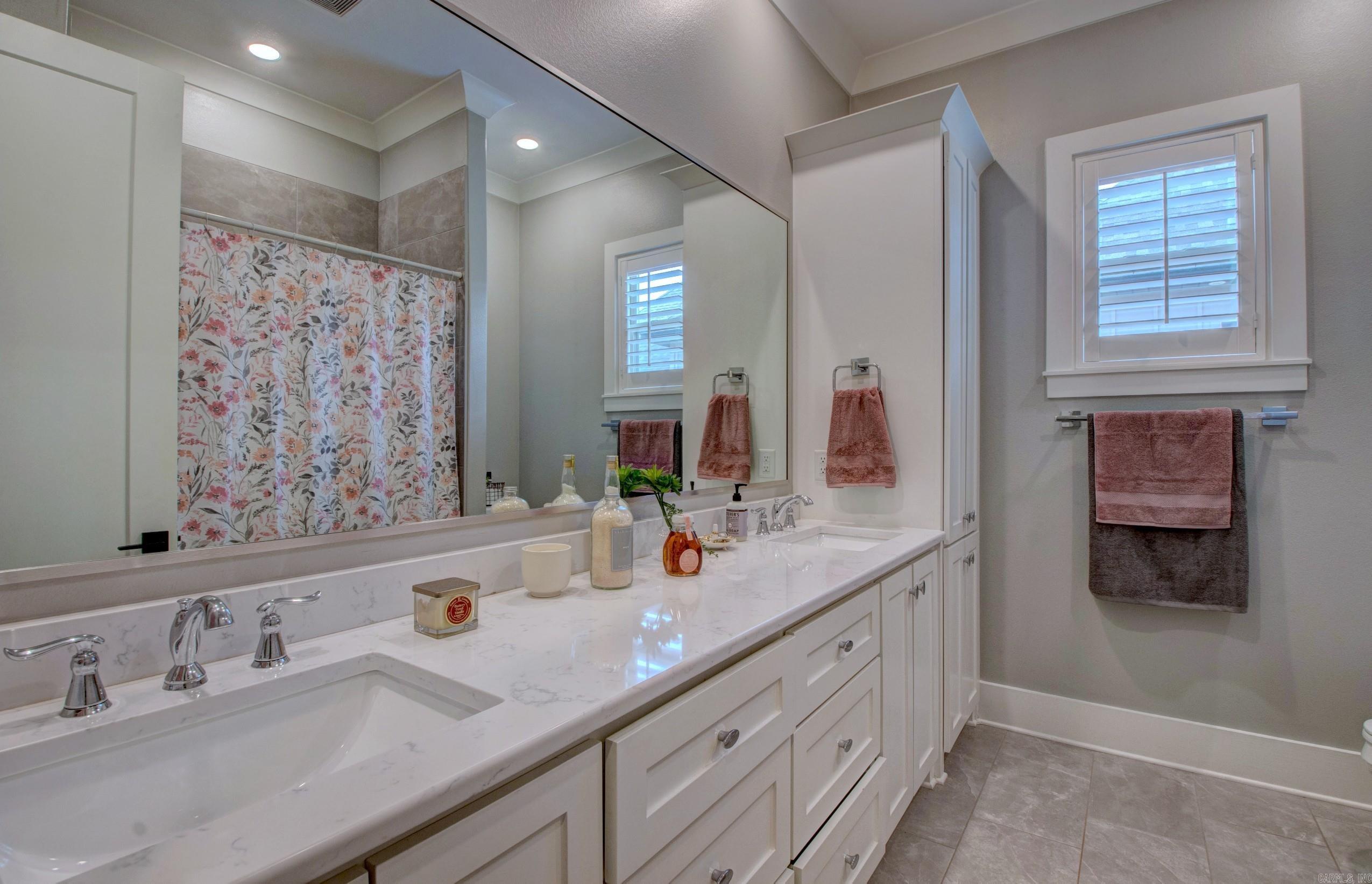 CHENAL VALLEY "FALSTONE COURT" - Residential