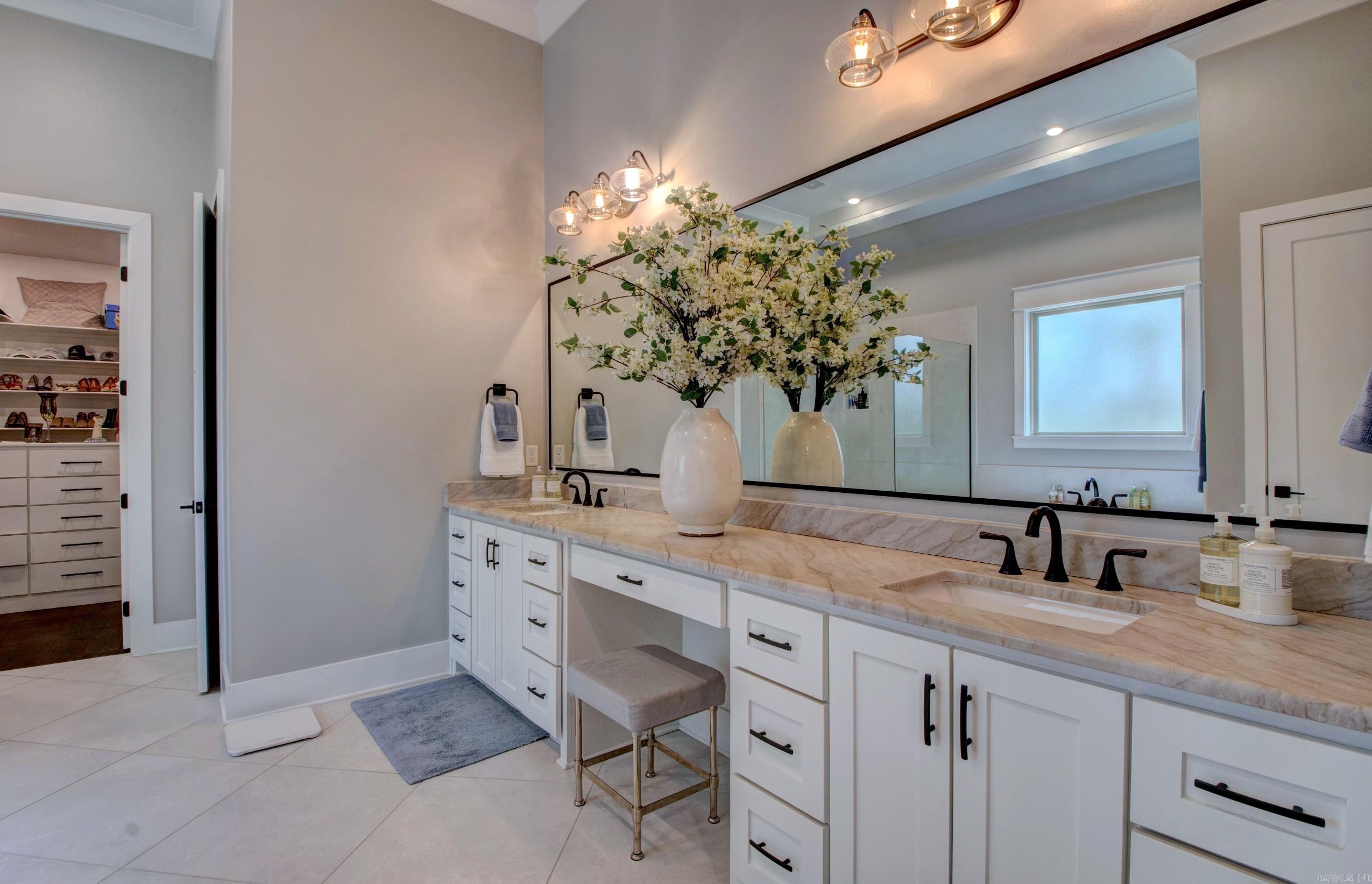 CHENAL VALLEY "FALSTONE COURT" - Residential