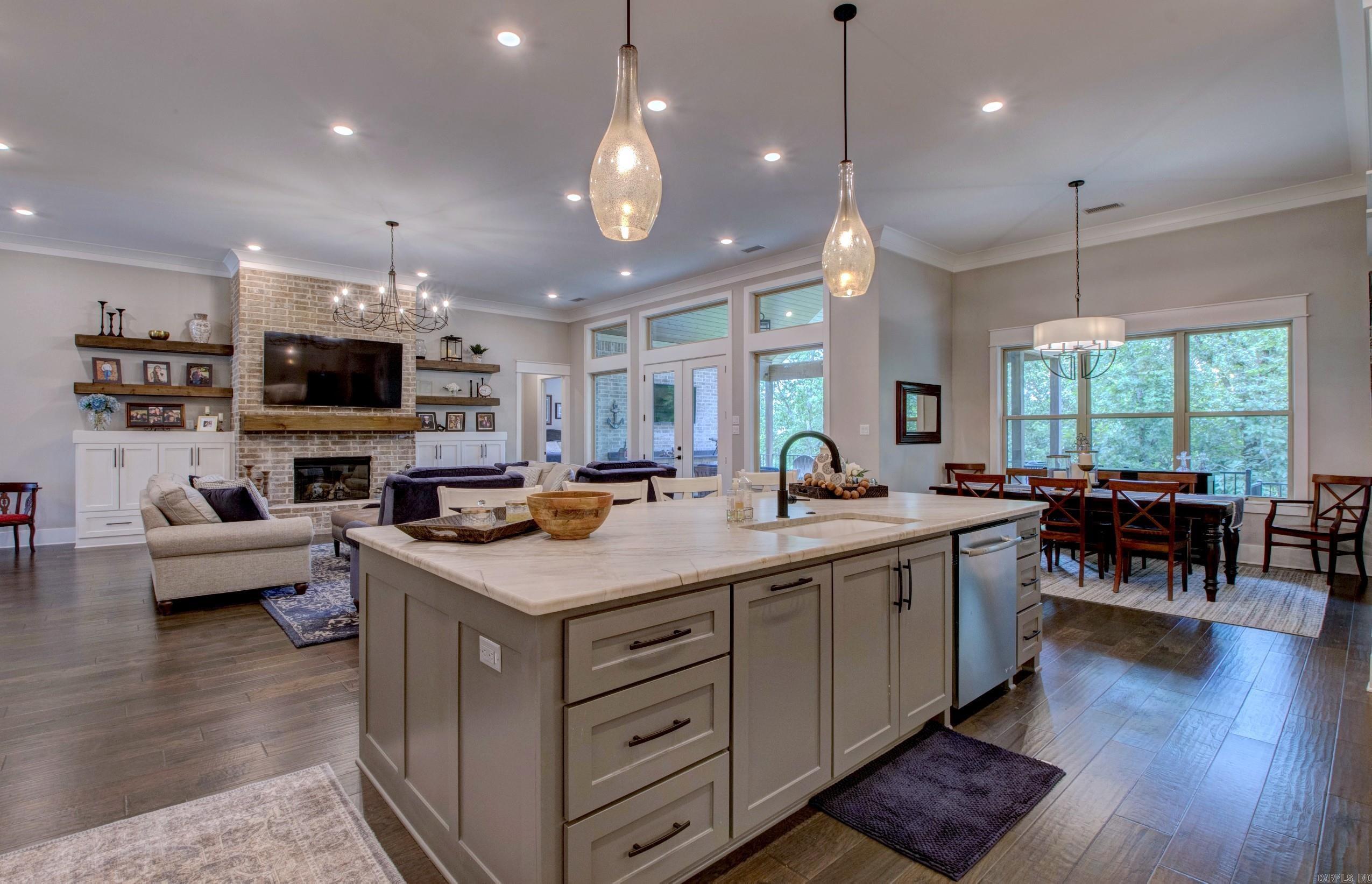 CHENAL VALLEY "FALSTONE COURT" - Residential