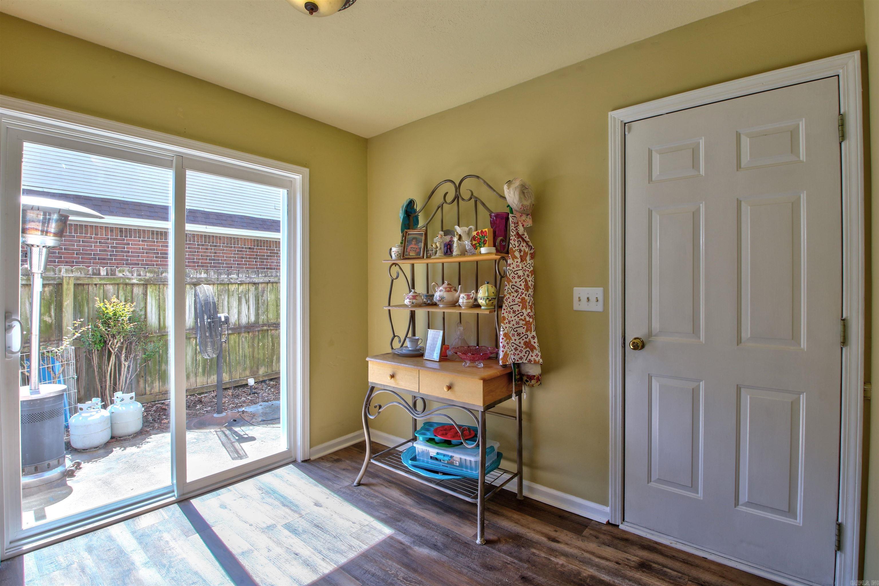 KIMBERLY MANOR ADDN - Residential