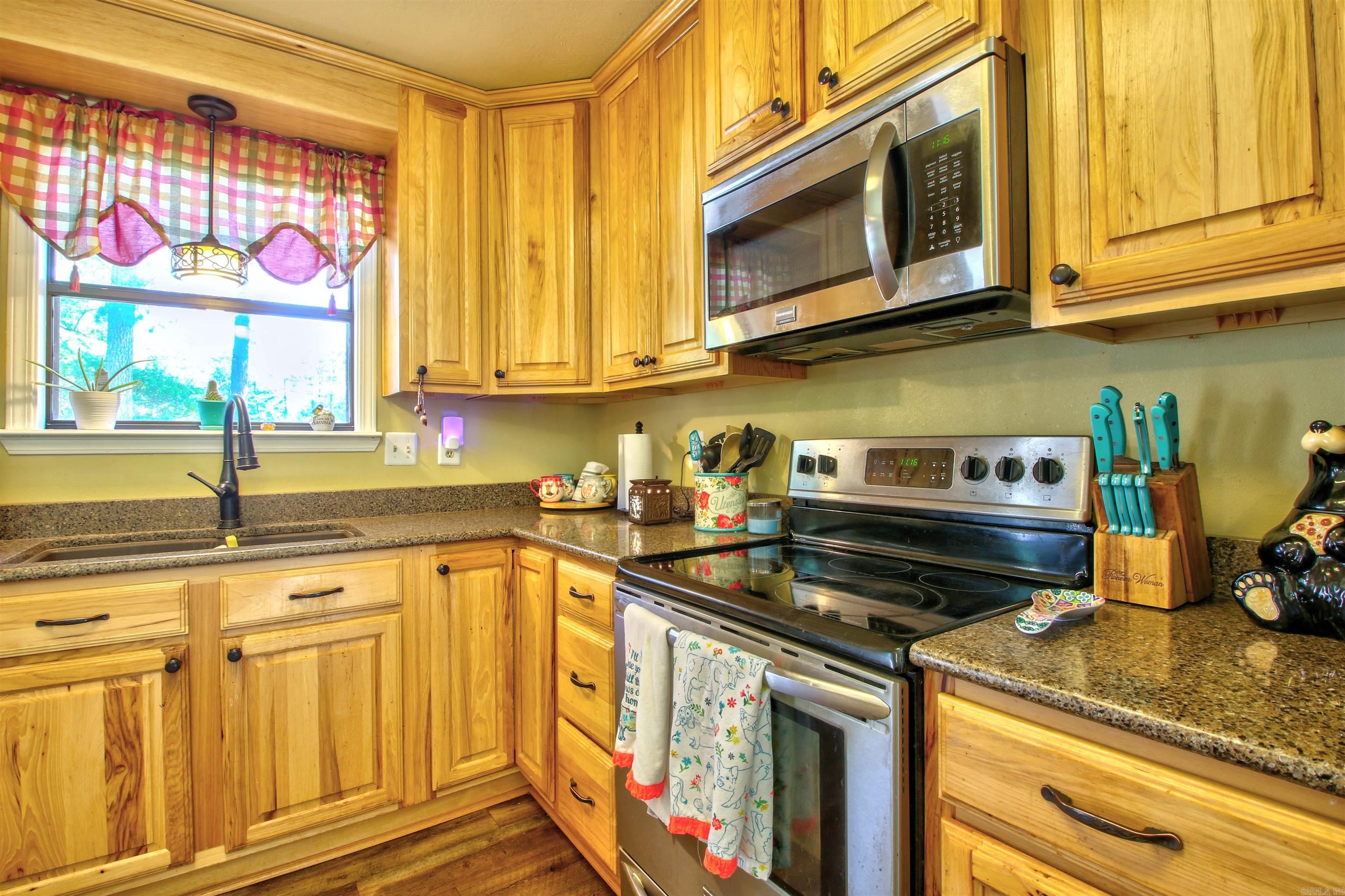 KIMBERLY MANOR ADDN - Residential