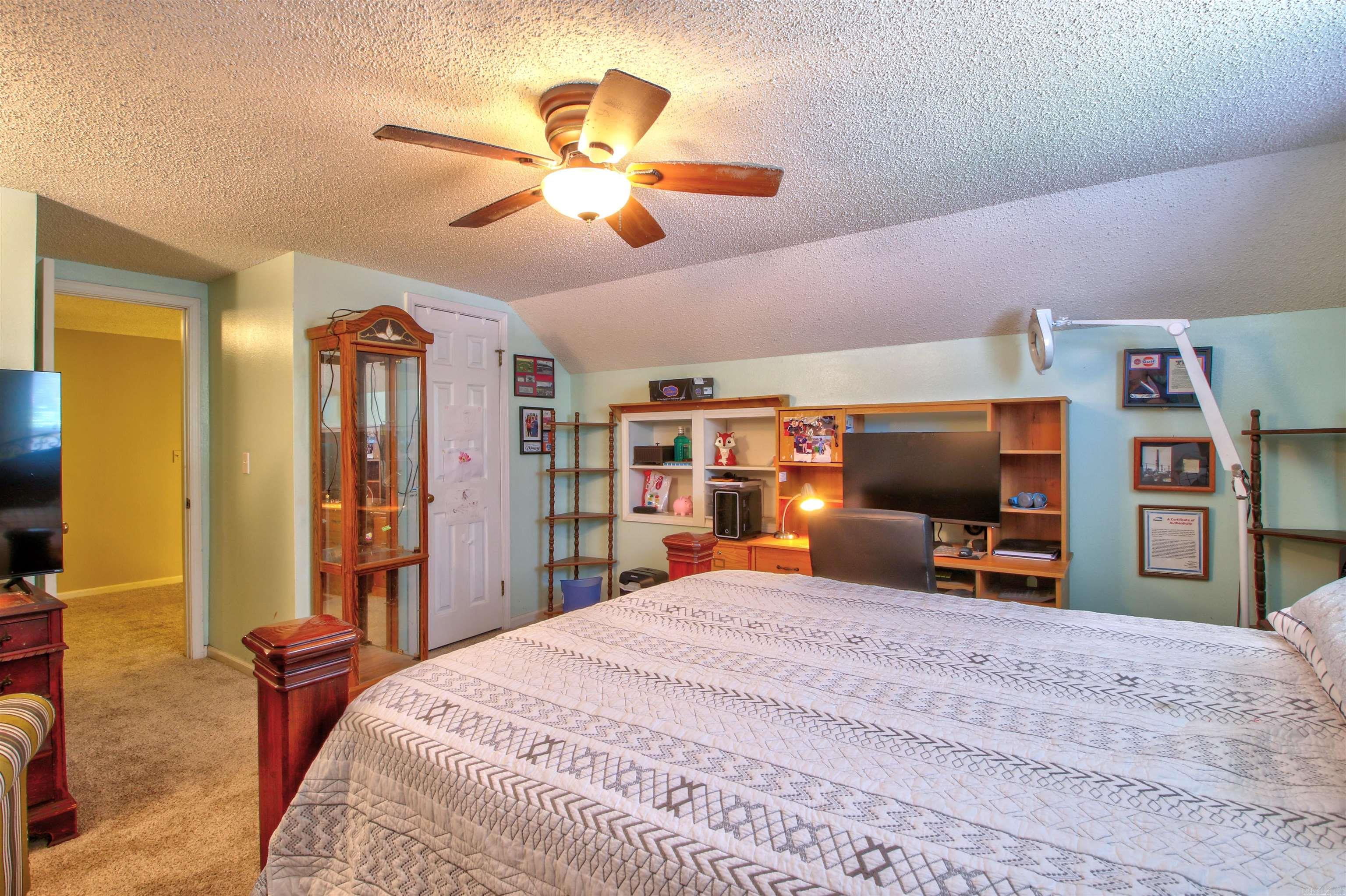 KIMBERLY MANOR ADDN - Residential