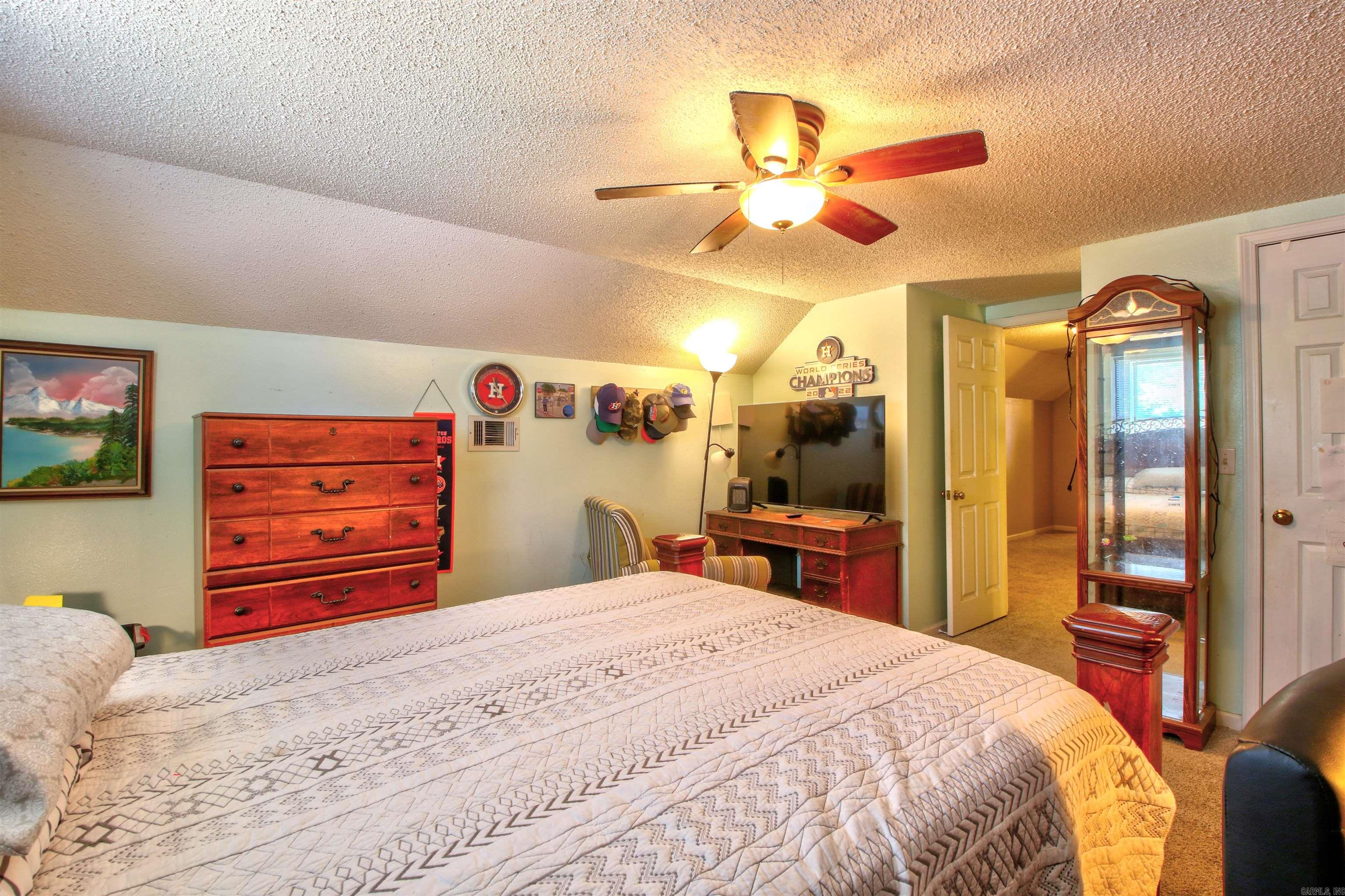 KIMBERLY MANOR ADDN - Residential