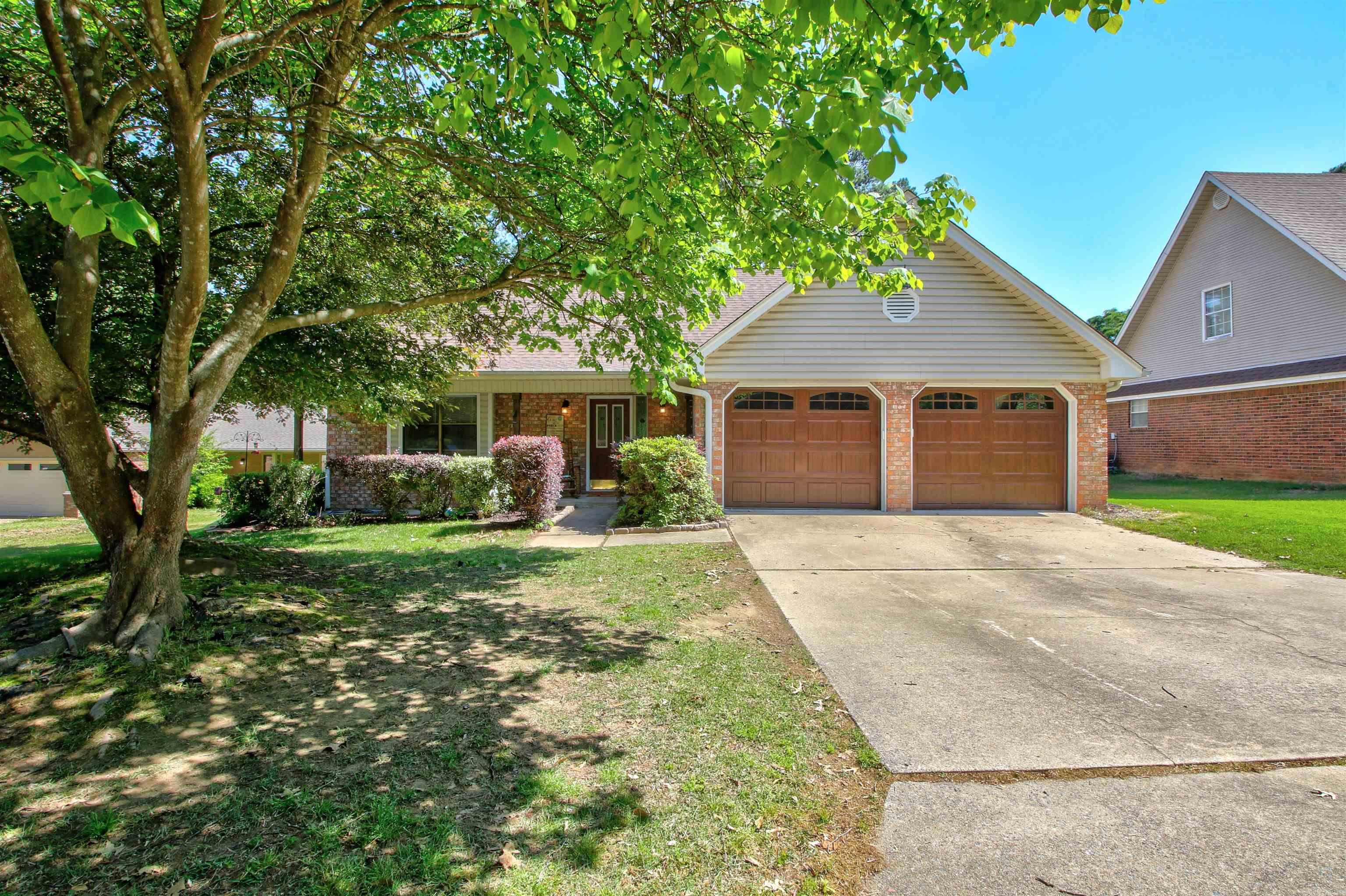 KIMBERLY MANOR ADDN - Residential