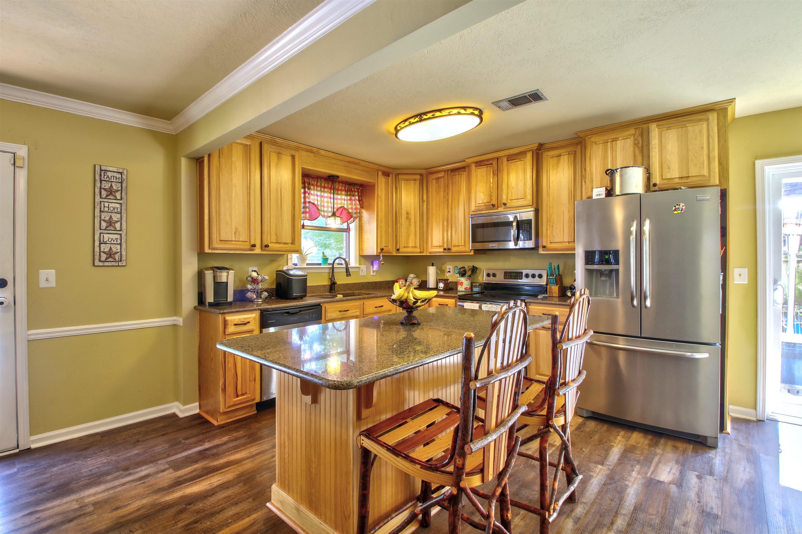 KIMBERLY MANOR ADDN - Residential