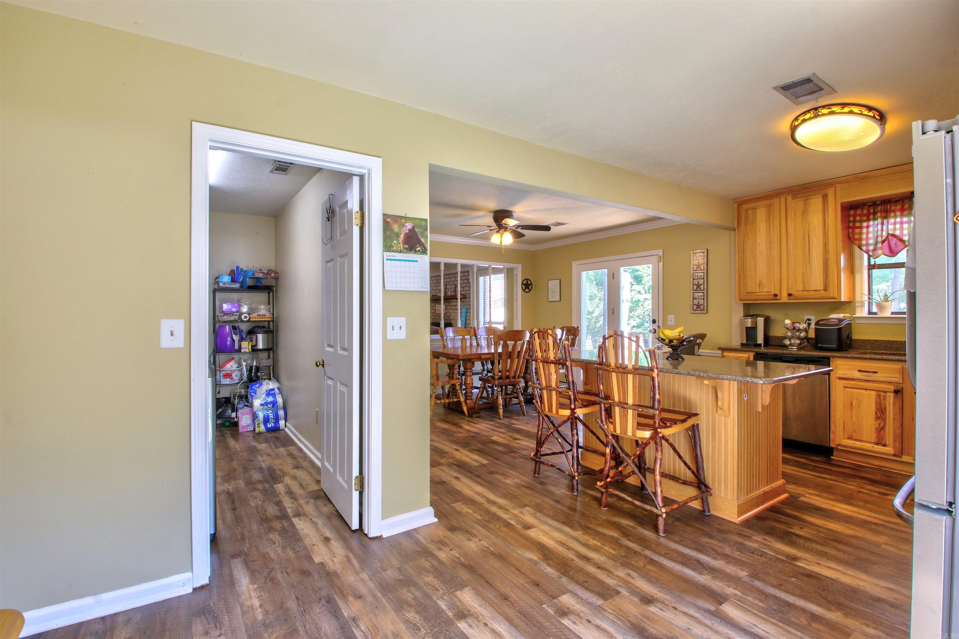 KIMBERLY MANOR ADDN - Residential