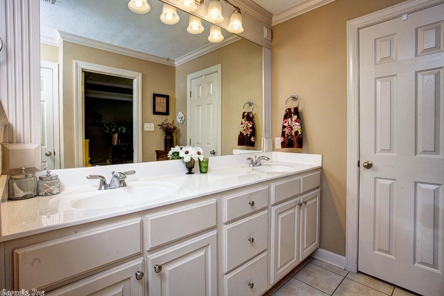 COUNTRY CLUB OF ARK THE - Residential