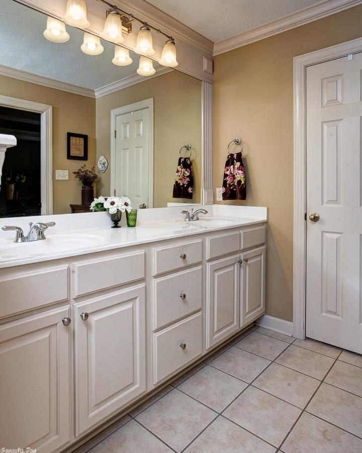 COUNTRY CLUB OF ARK THE - Residential