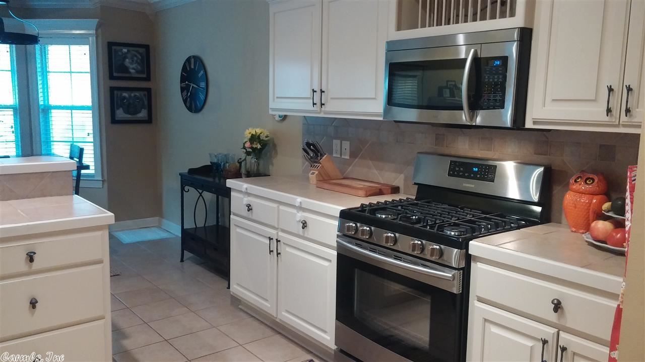 COUNTRY CLUB OF ARK THE - Residential