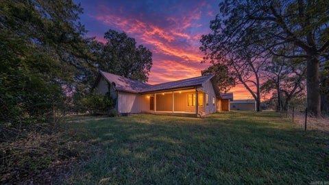Photo of 111 Robinson Street, Mammoth Spring, AR 72554 (MLS # 26042297)