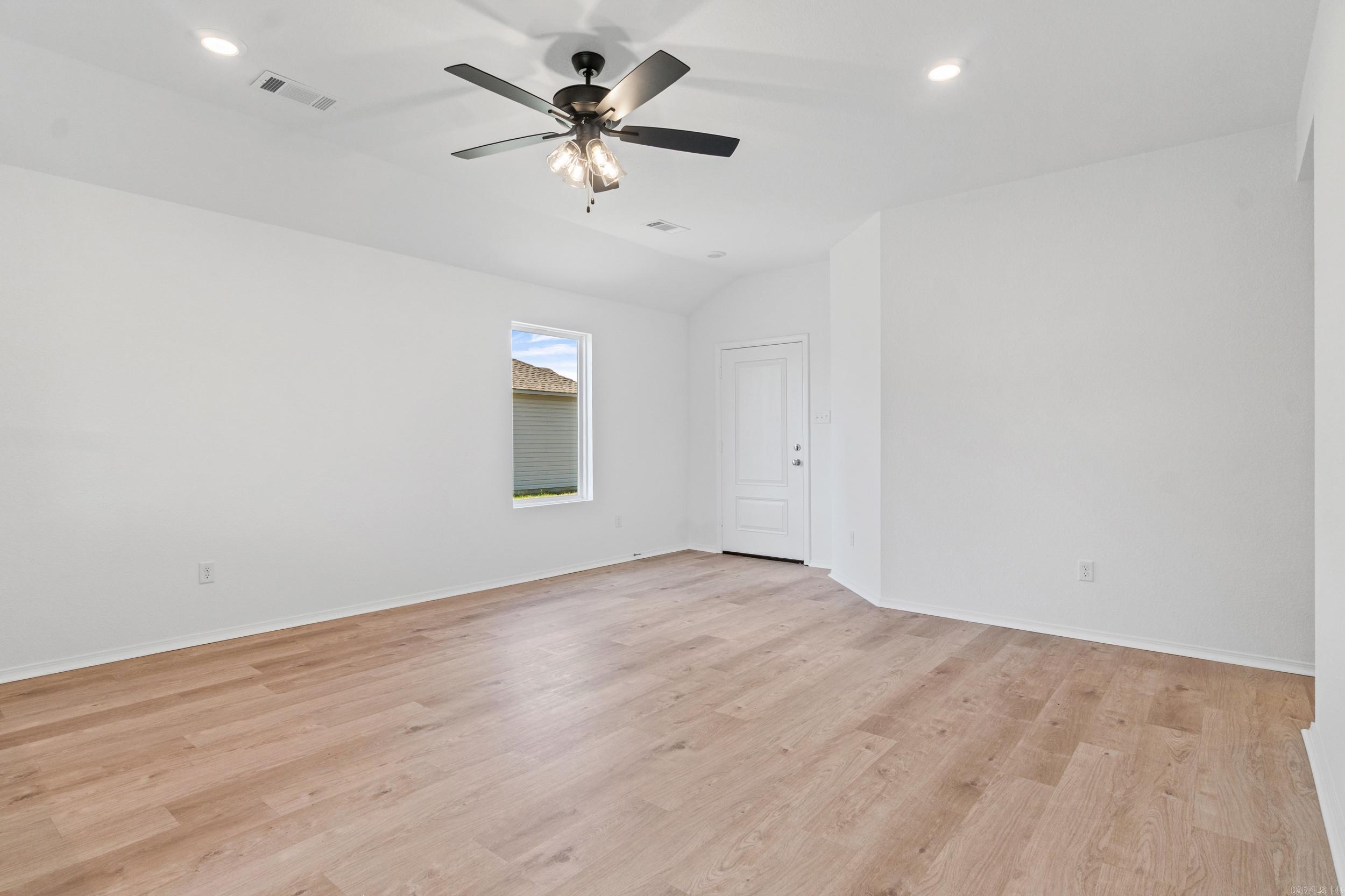 SOUTHFORK RANCH S/D PH I - Residential