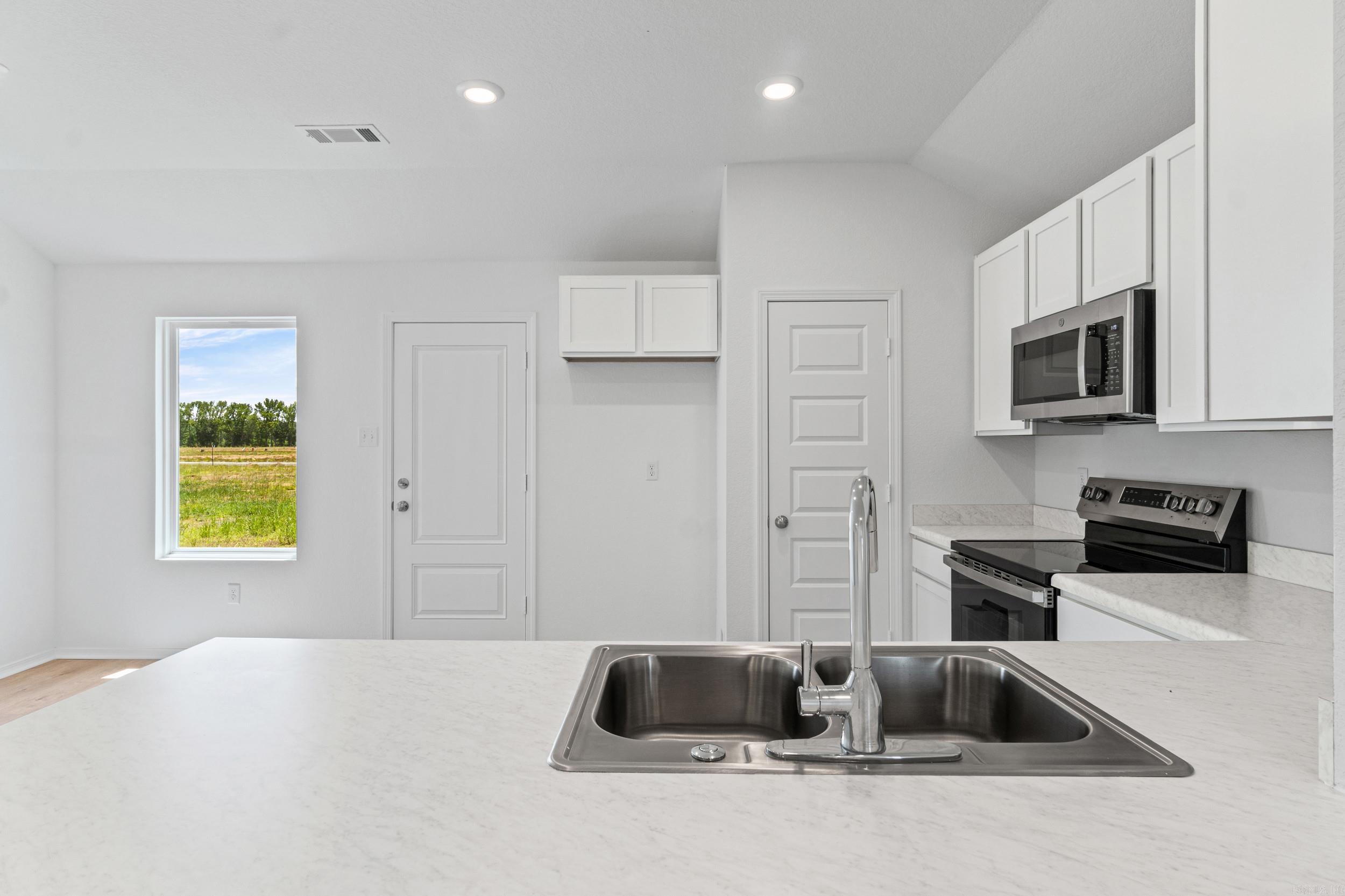 SOUTHFORK RANCH S/D PH I - Residential