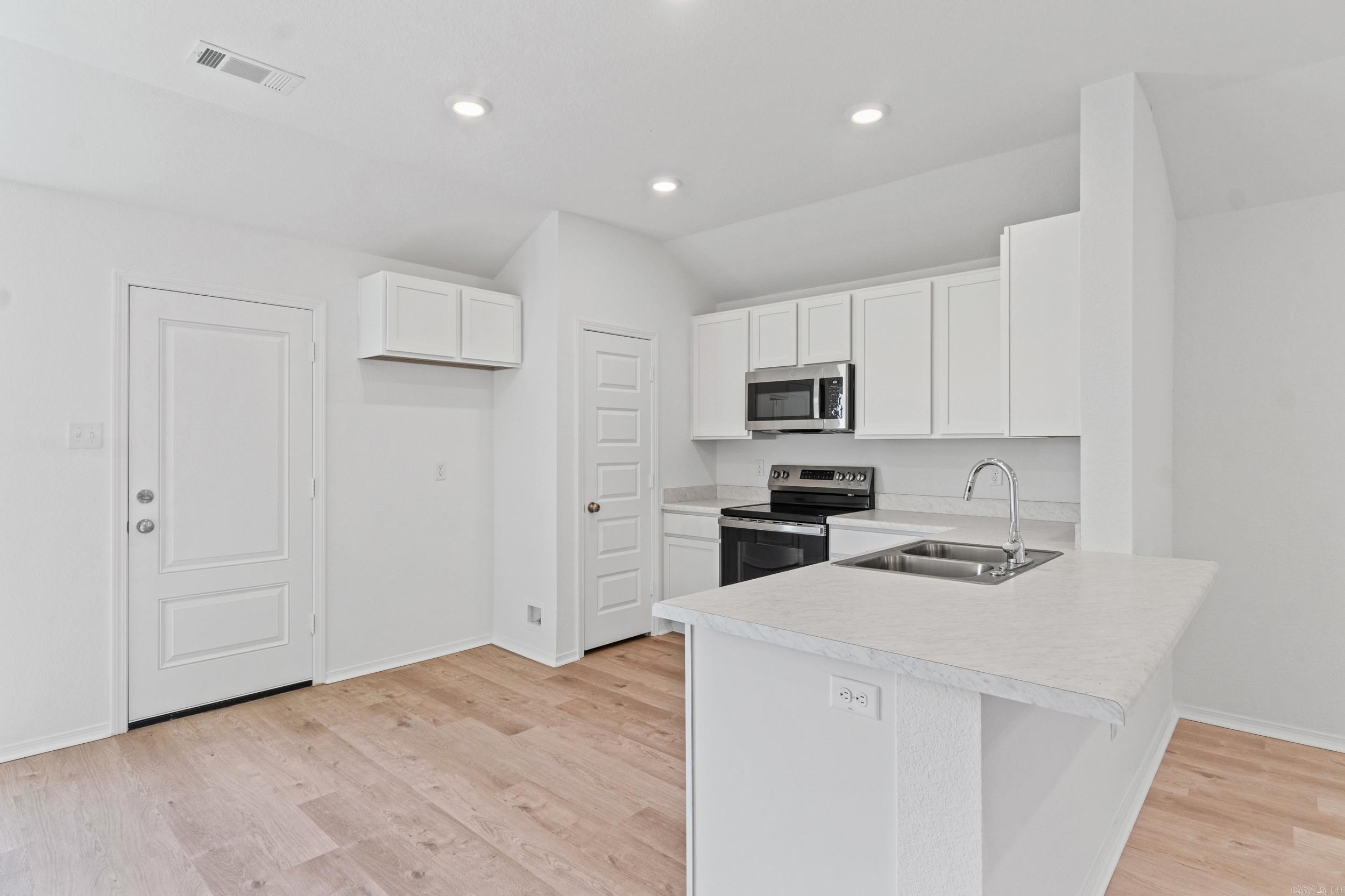SOUTHFORK RANCH S/D PH I - Residential