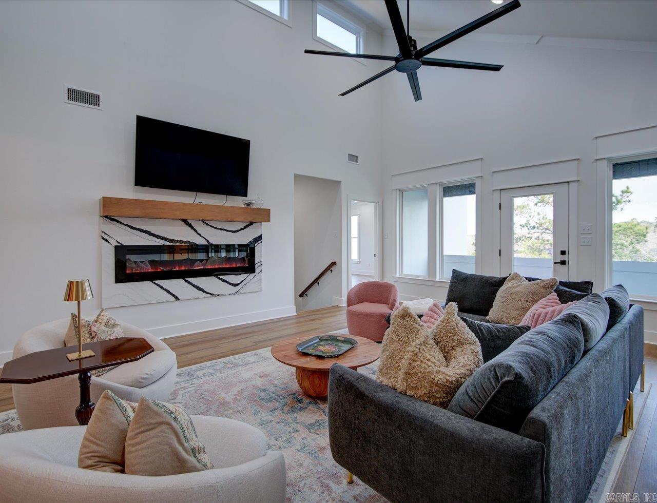 Lake Forest Shores - Residential