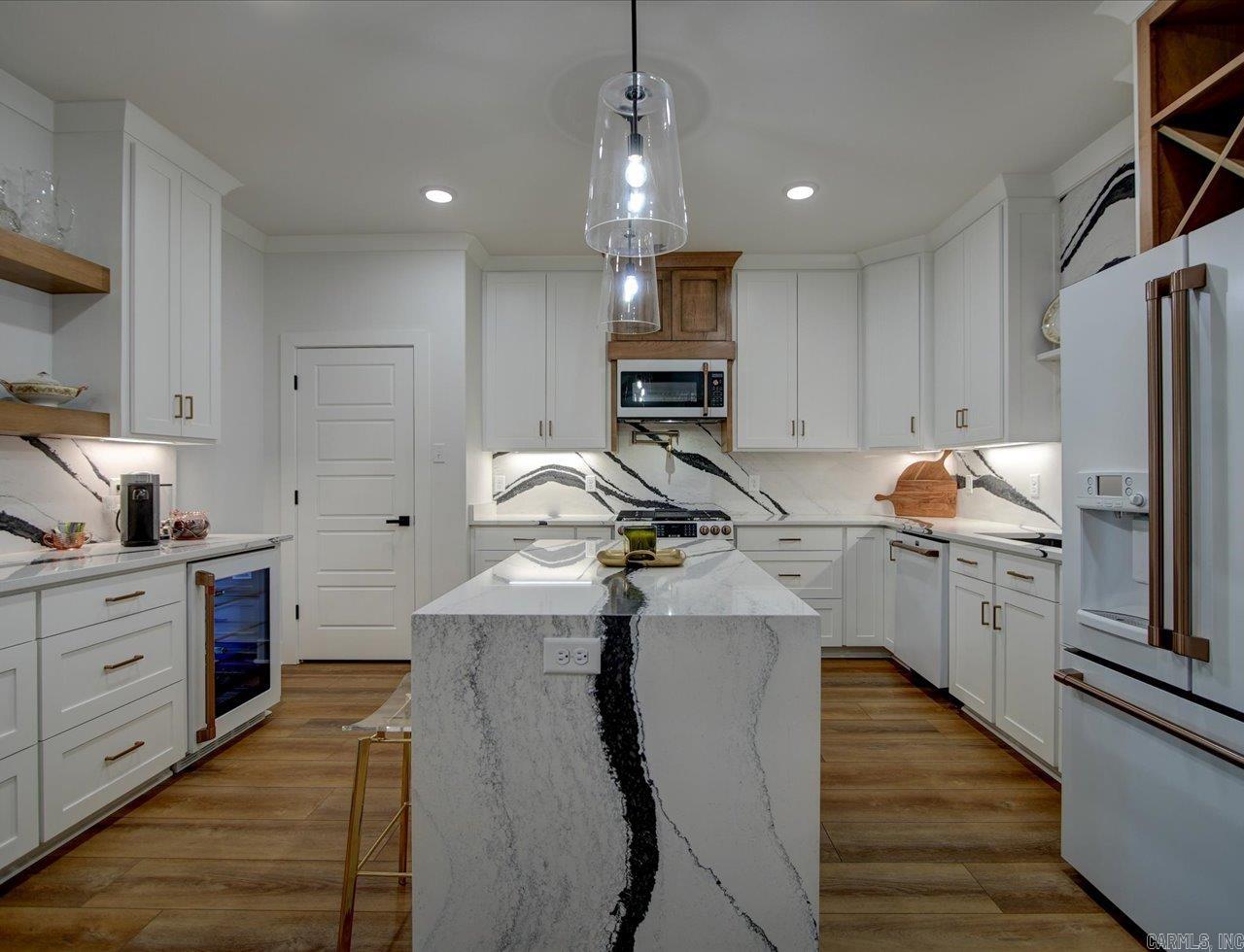 Lake Forest Shores - Residential
