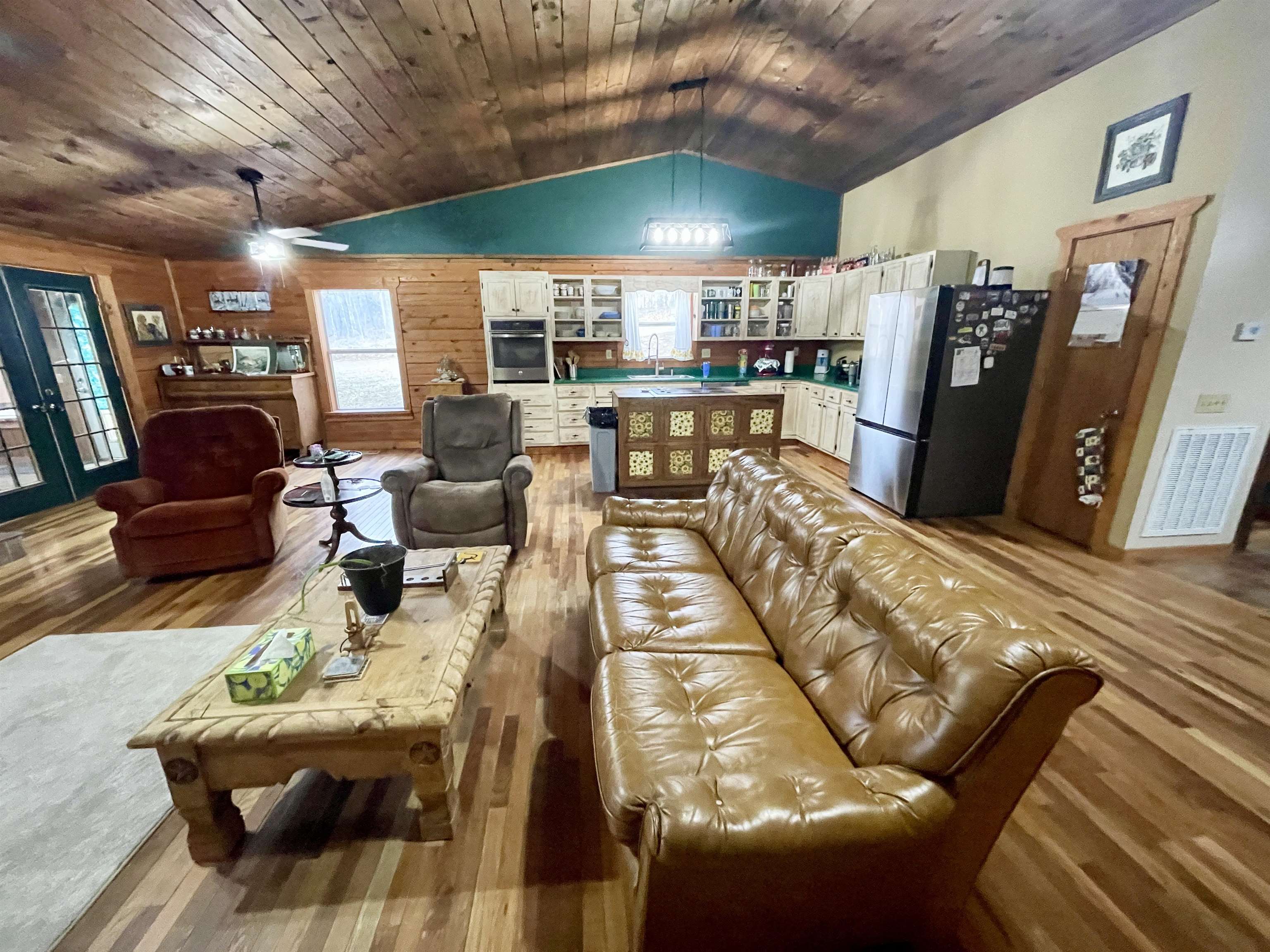 MOODY ESTATE - Residential