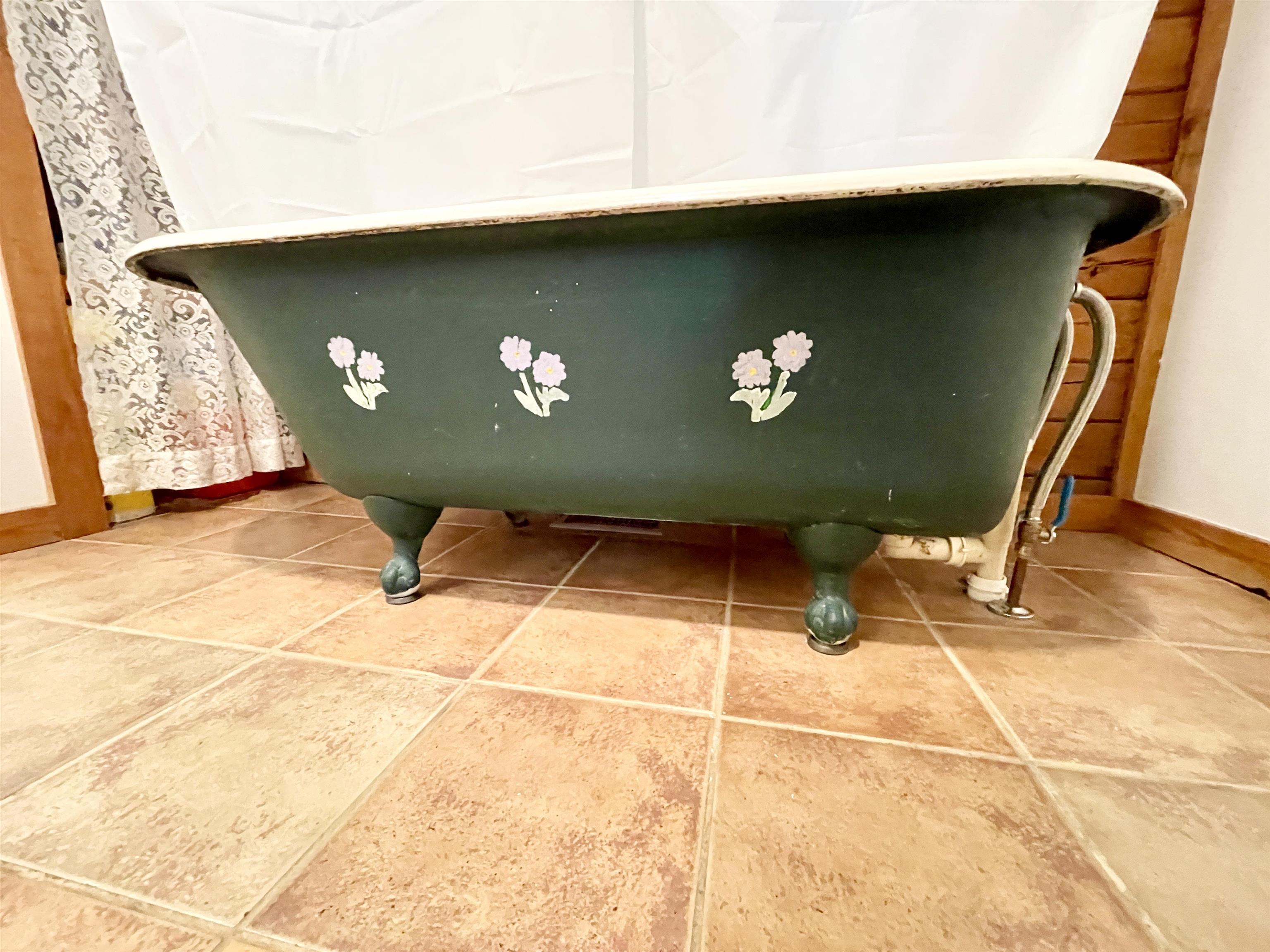 MOODY ESTATE - Residential