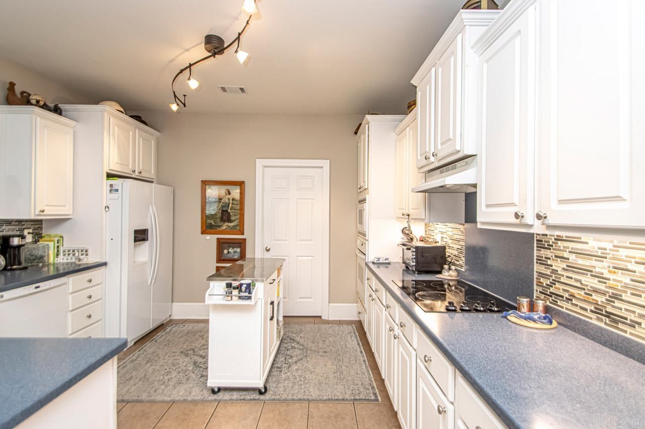 THE ARBORS AT STAGECOACH VILLAGE - Residential