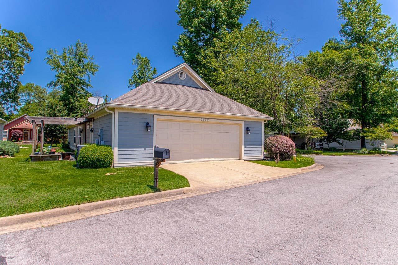 THE ARBORS AT STAGECOACH VILLAGE - Residential