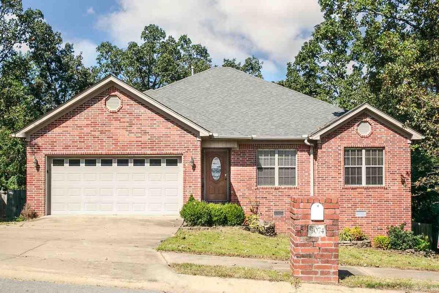 Great house in convenient neighborhood. Hardwood floors, split floor plan. Backs up to green space. Refrigerator stays. NO SMOKING INSIDE THE HOME OR GARAGE. PETS ALLOWED WITH OWNER APPROVAL AND PAYMENT OF $250.00 NON-REFUNDABLE PET FEE PER PET.