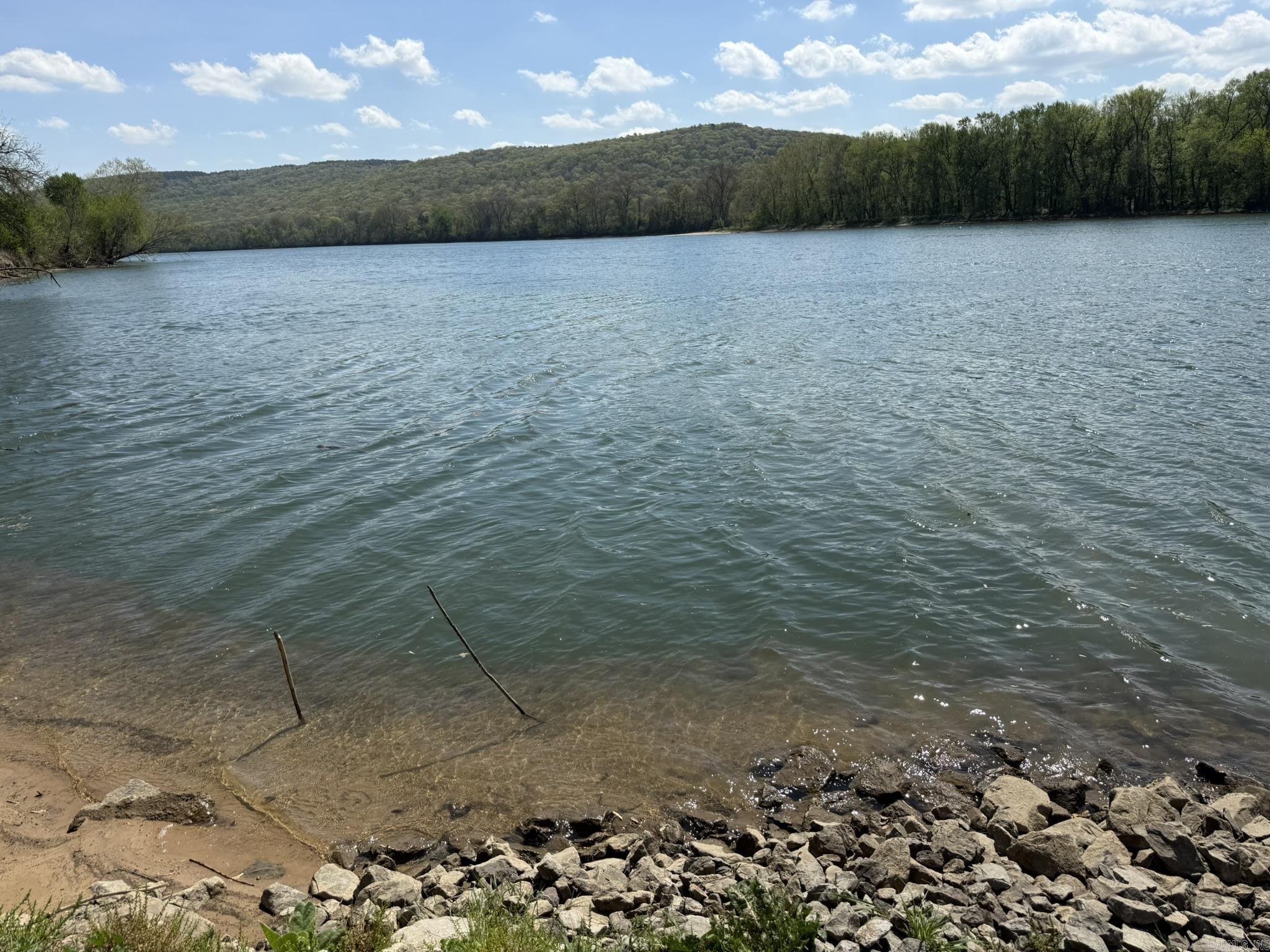 EAGLE BOTTOMS - Land