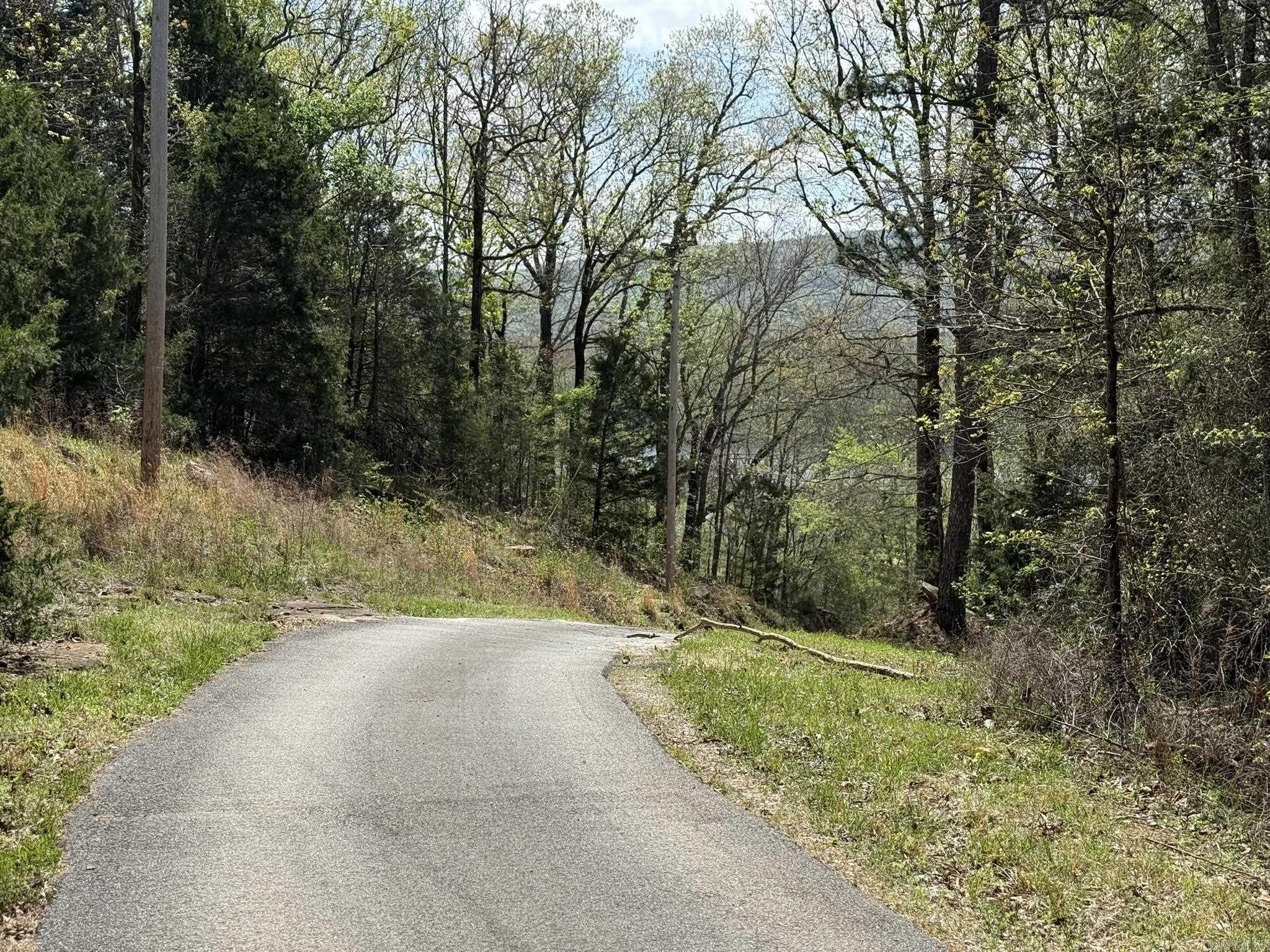 EAGLE BOTTOMS - Land