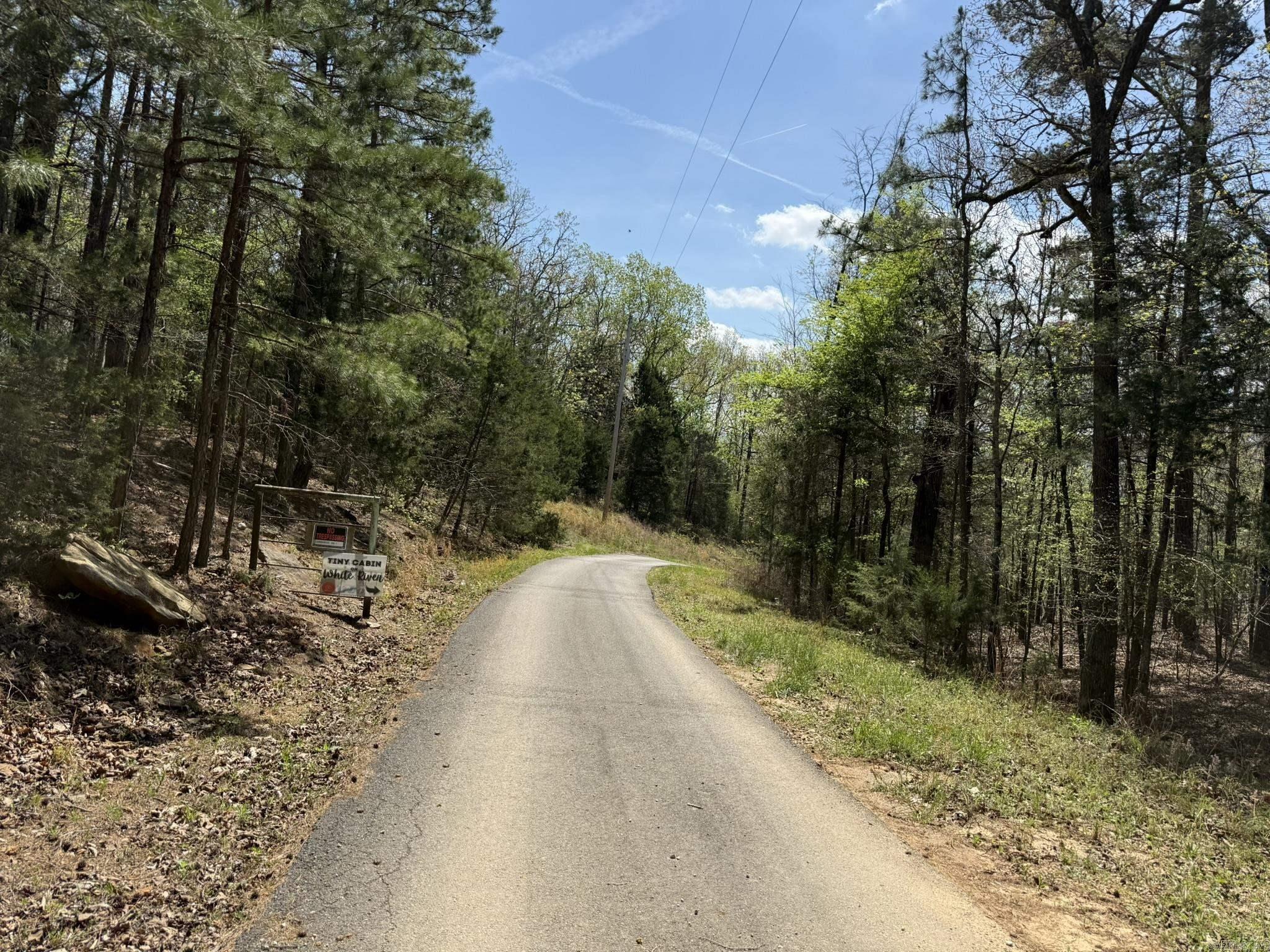 EAGLE BOTTOMS - Land