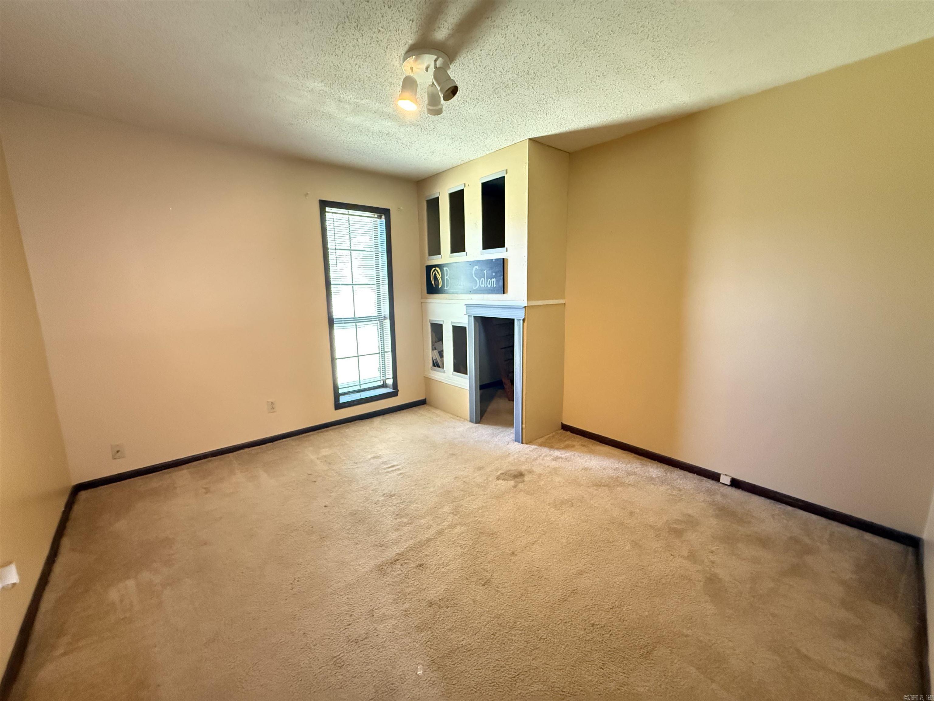 PIGGOTT - Residential