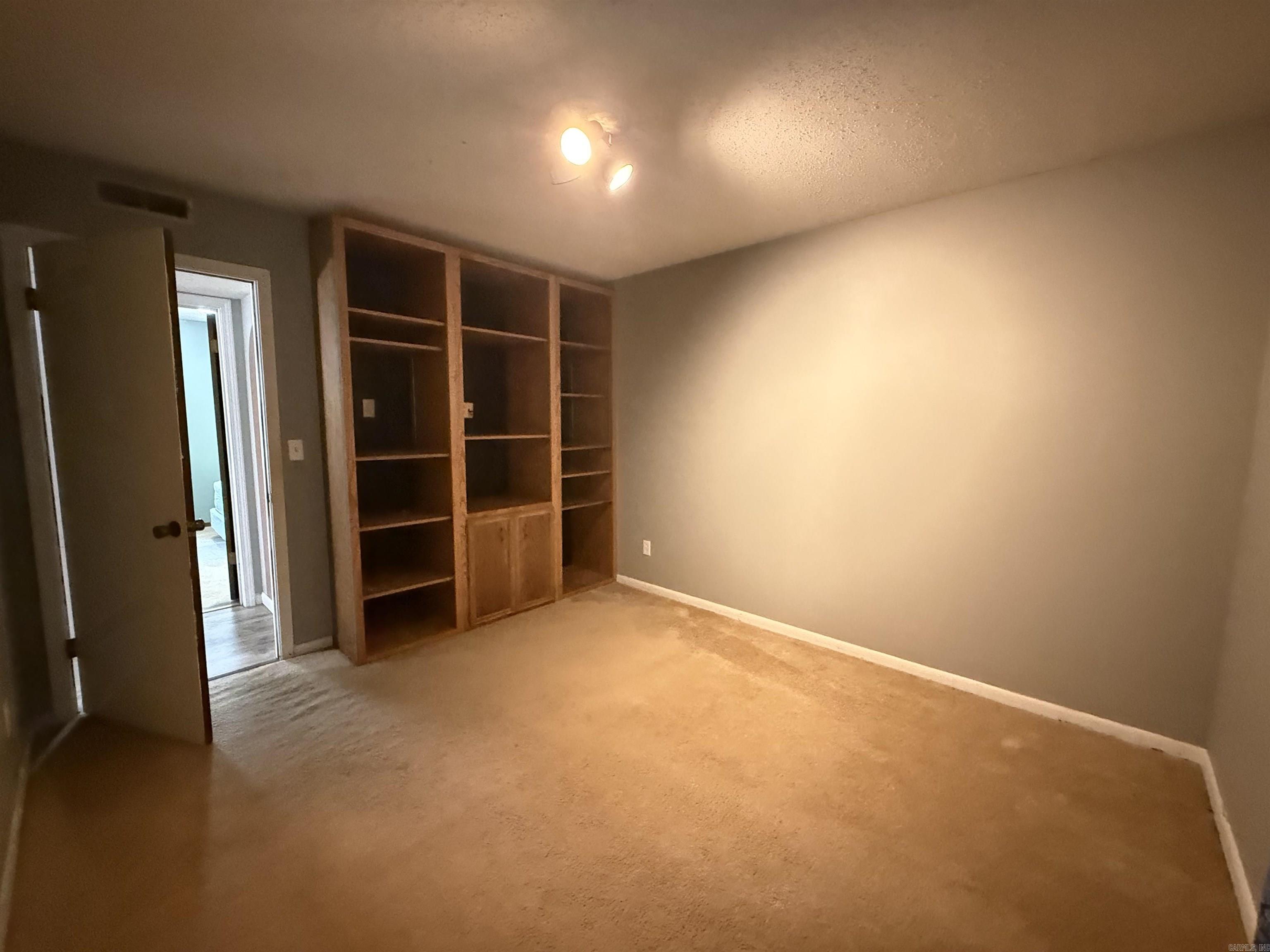 PIGGOTT - Residential