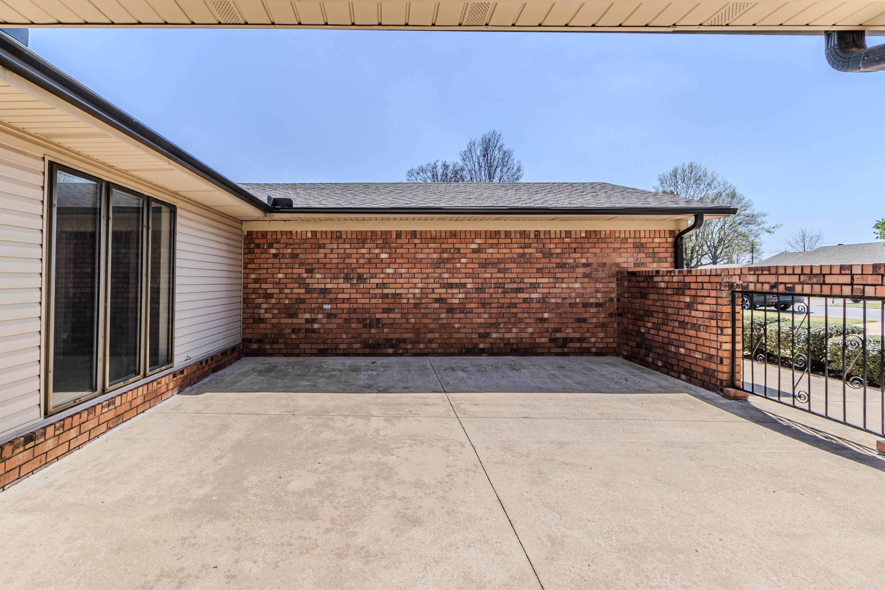 BLACKWOOD - Residential