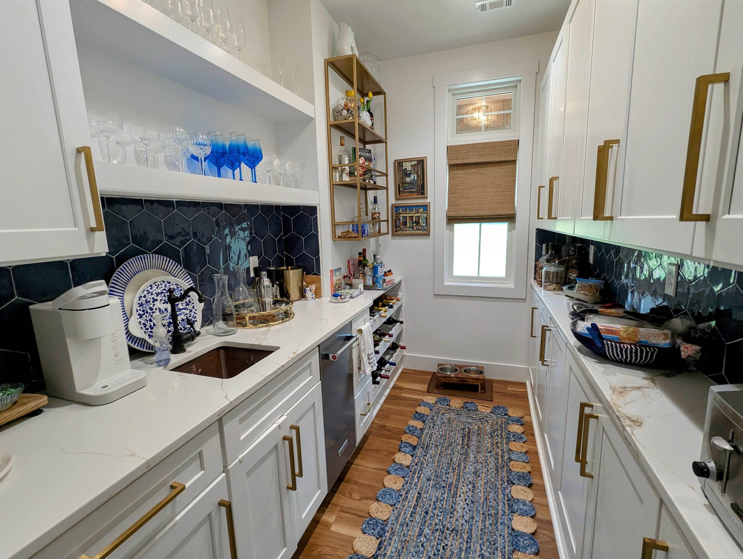 RIVER DRIVE ESTATES - SOUTH - Residential