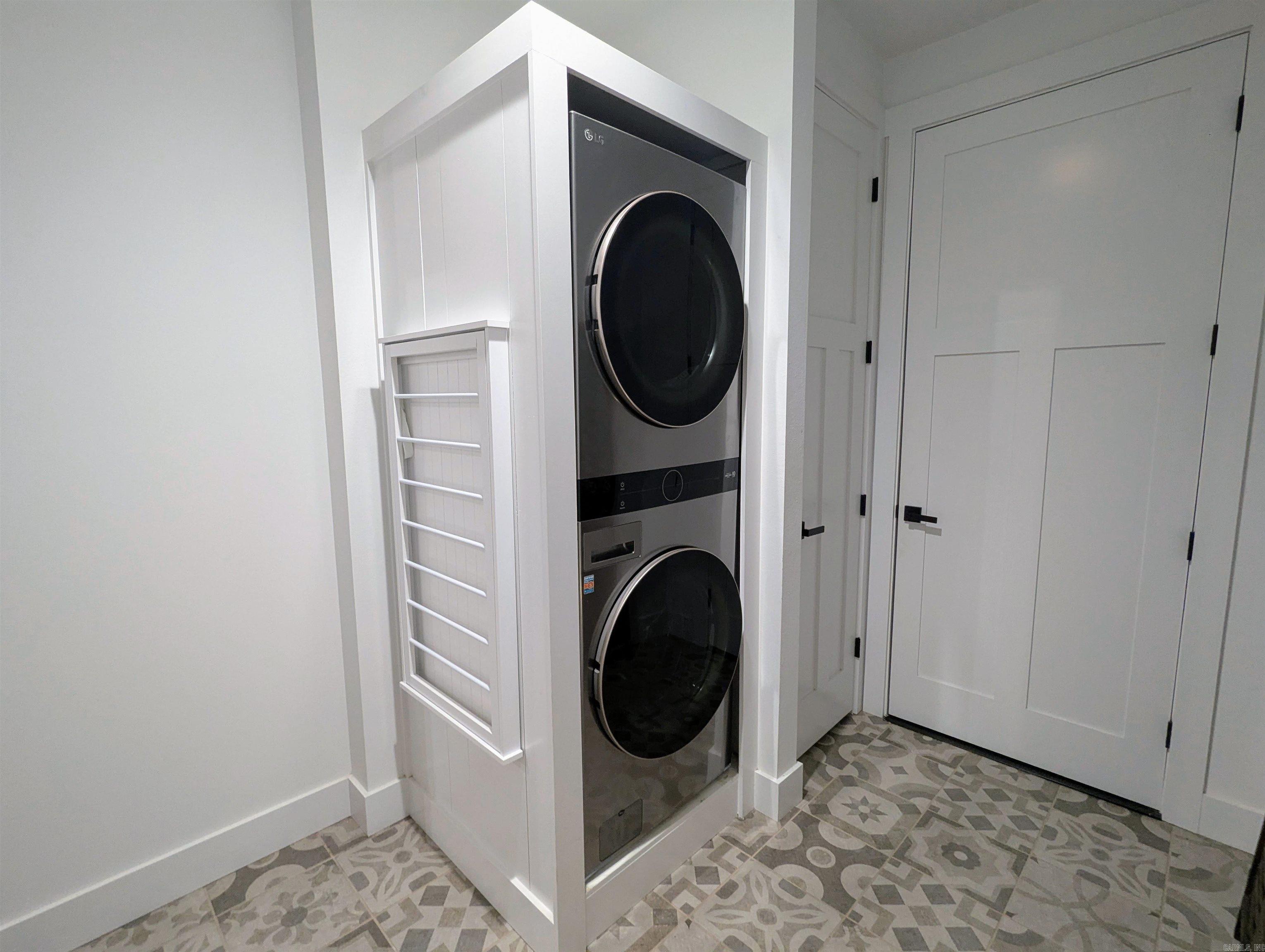 RIVER DRIVE ESTATES - SOUTH - Residential