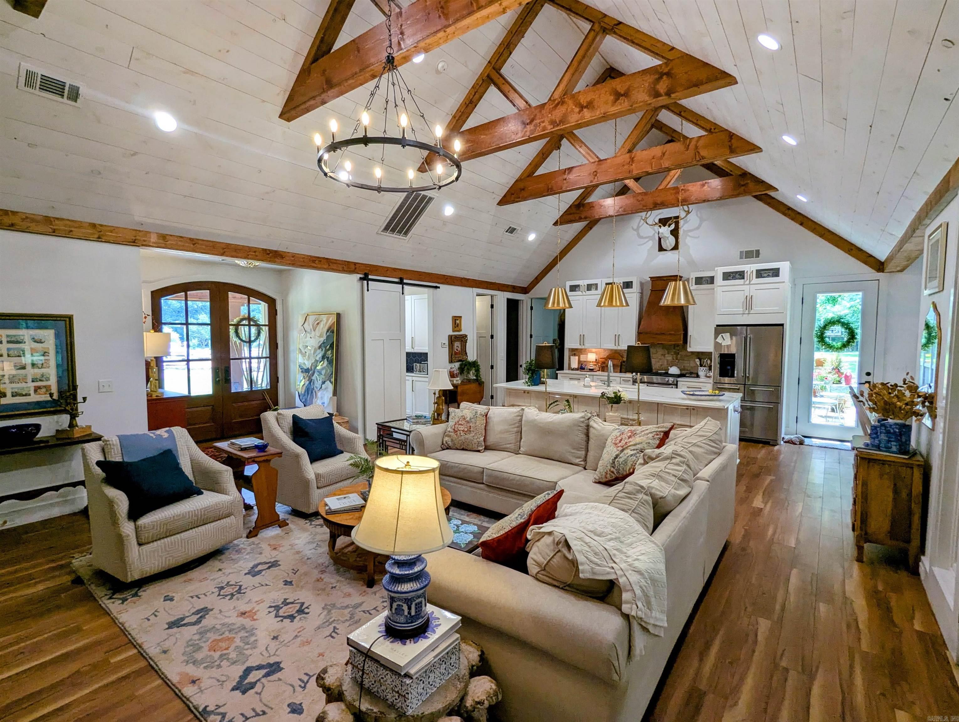 RIVER DRIVE ESTATES - SOUTH - Residential