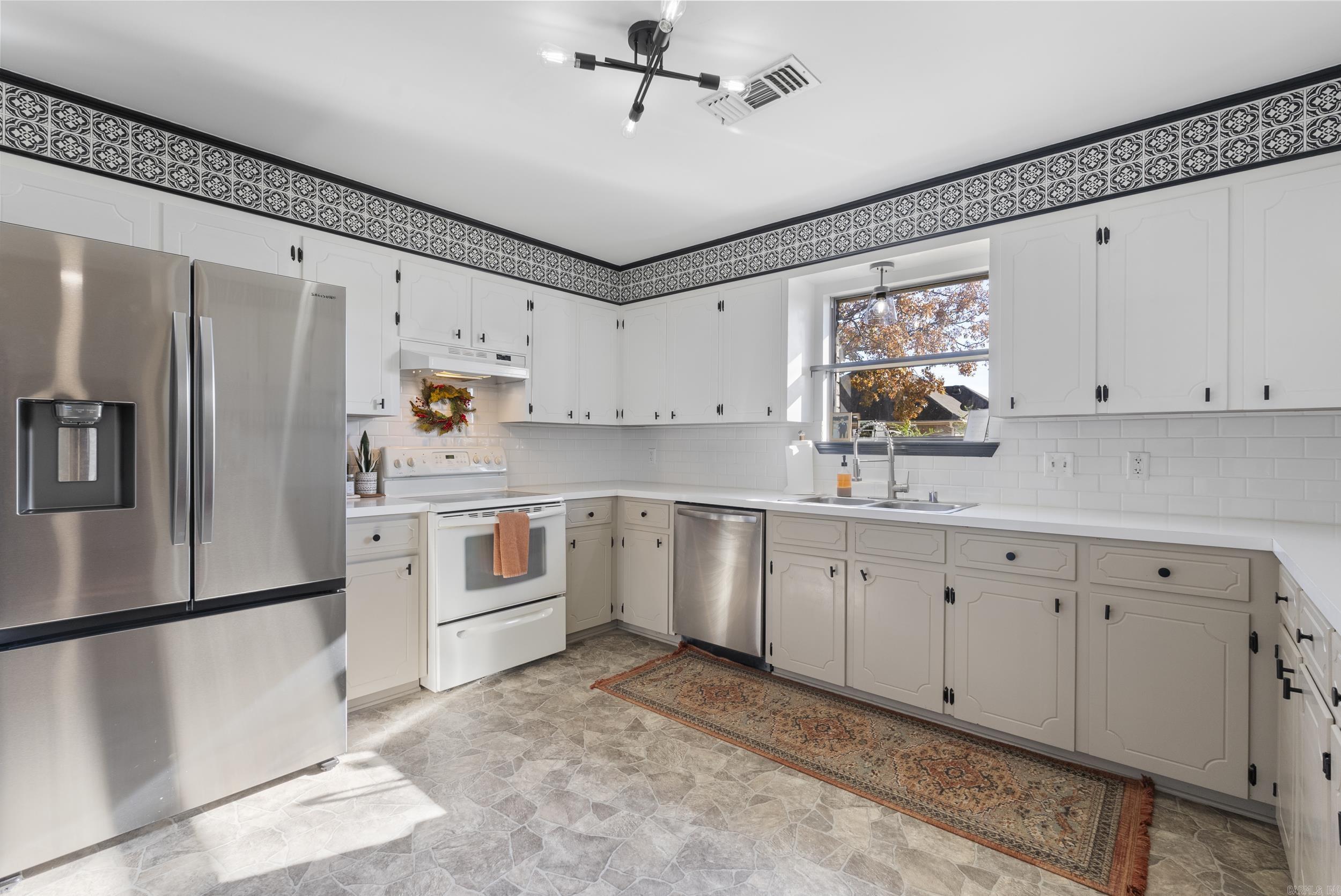 ROSEWOOD TERRACE - Residential