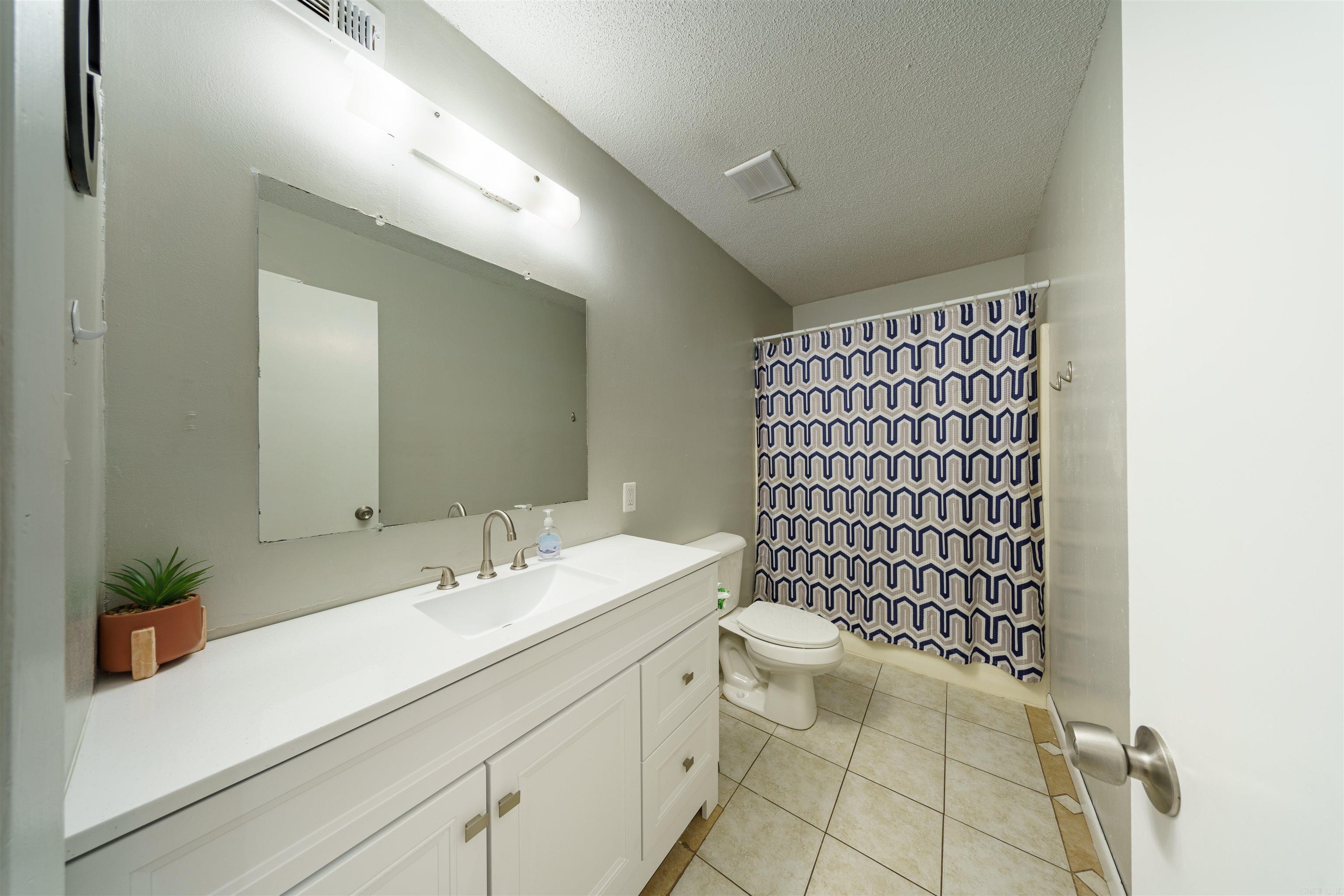 Hickory Hollow - Residential