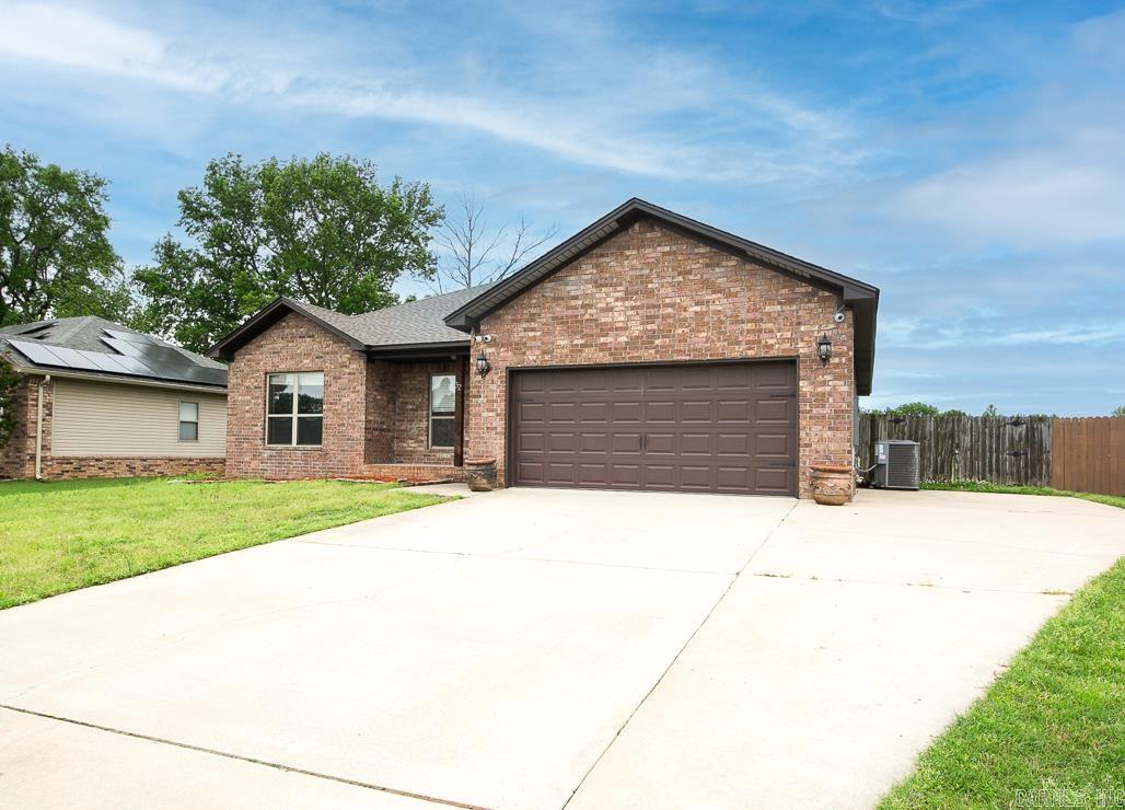 Lilly Ann - Residential